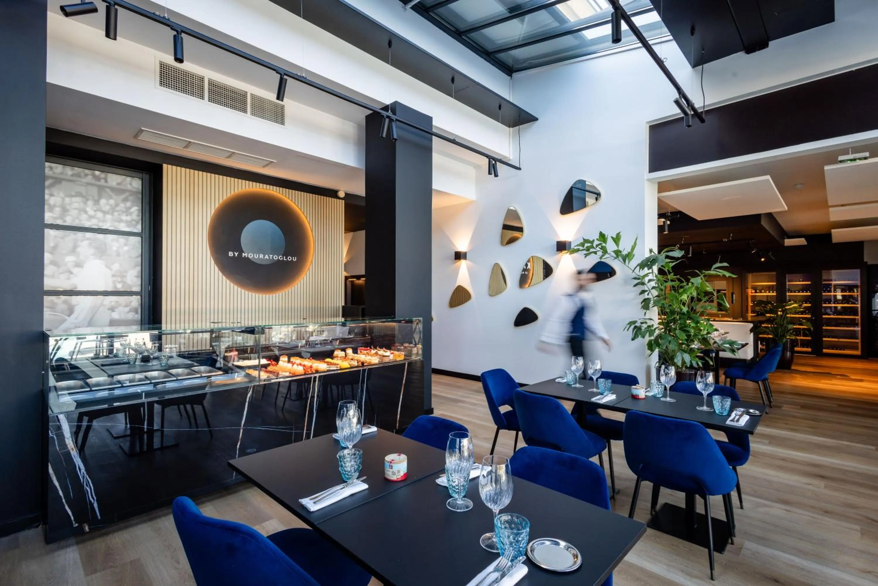 Restaurant/places to eat in Mouratoglou Hotel & Resort