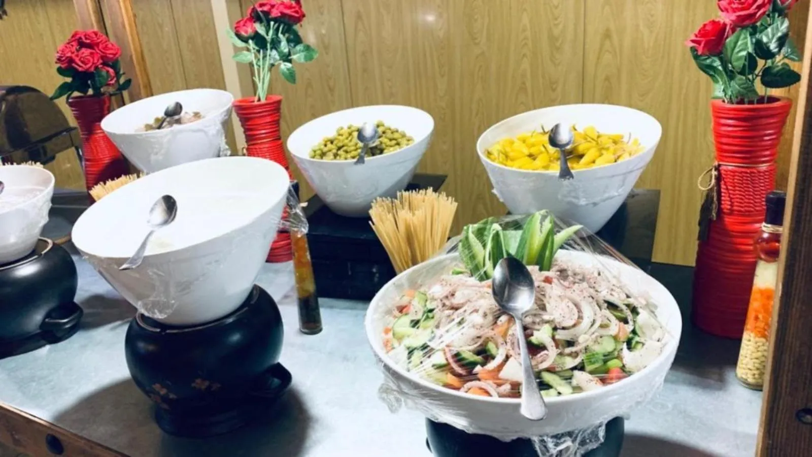 Food and drinks in Al Sultana Luxury Camp