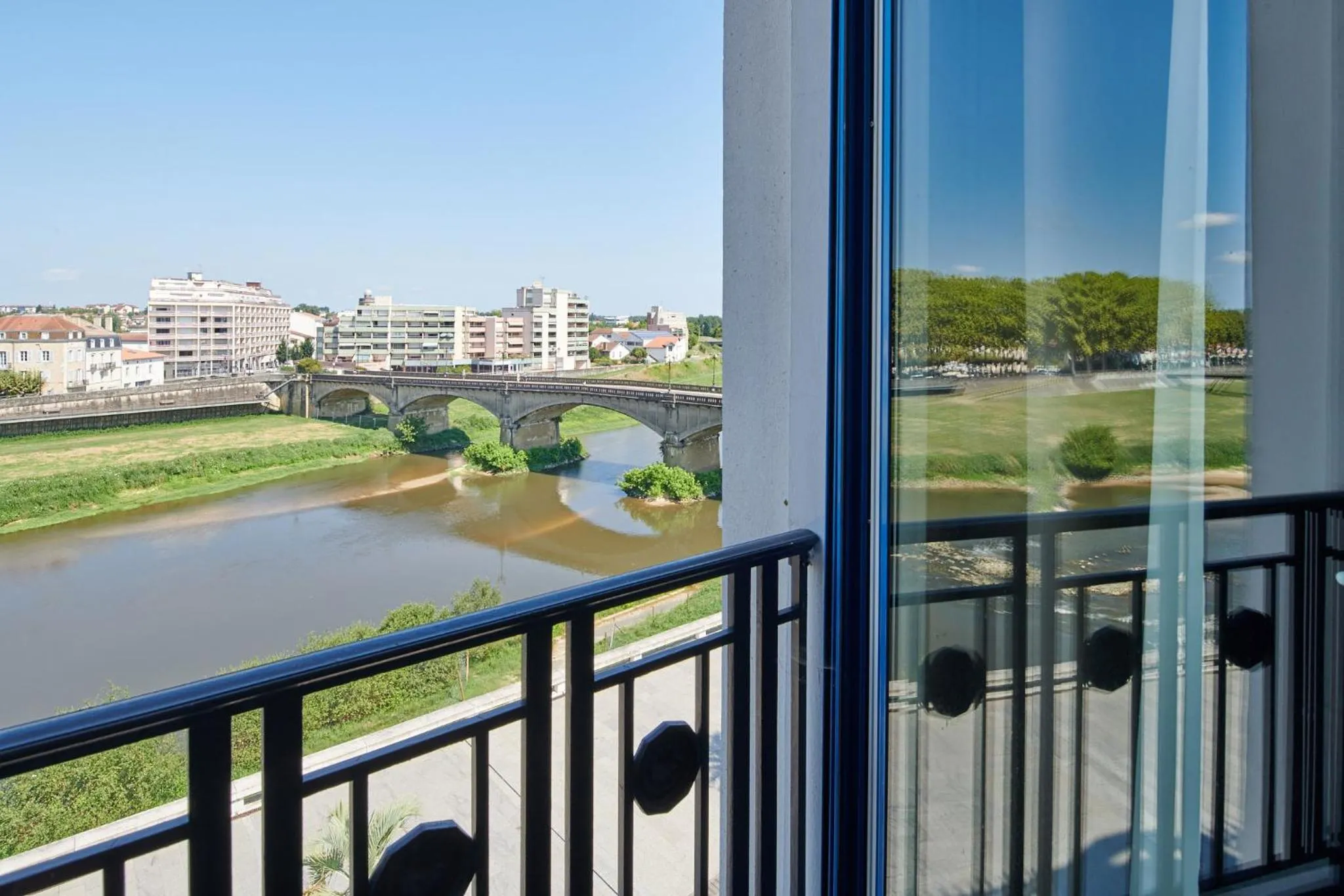 City view in Hotel & Spa Vacances Bleues Le Splendid