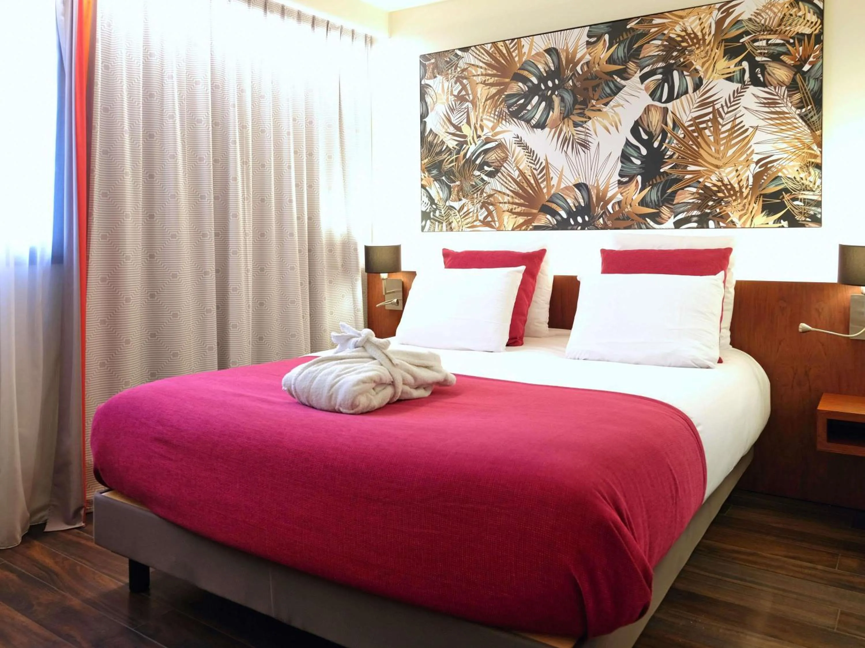 Bedroom, Bed in Mercure Perpignan Centre