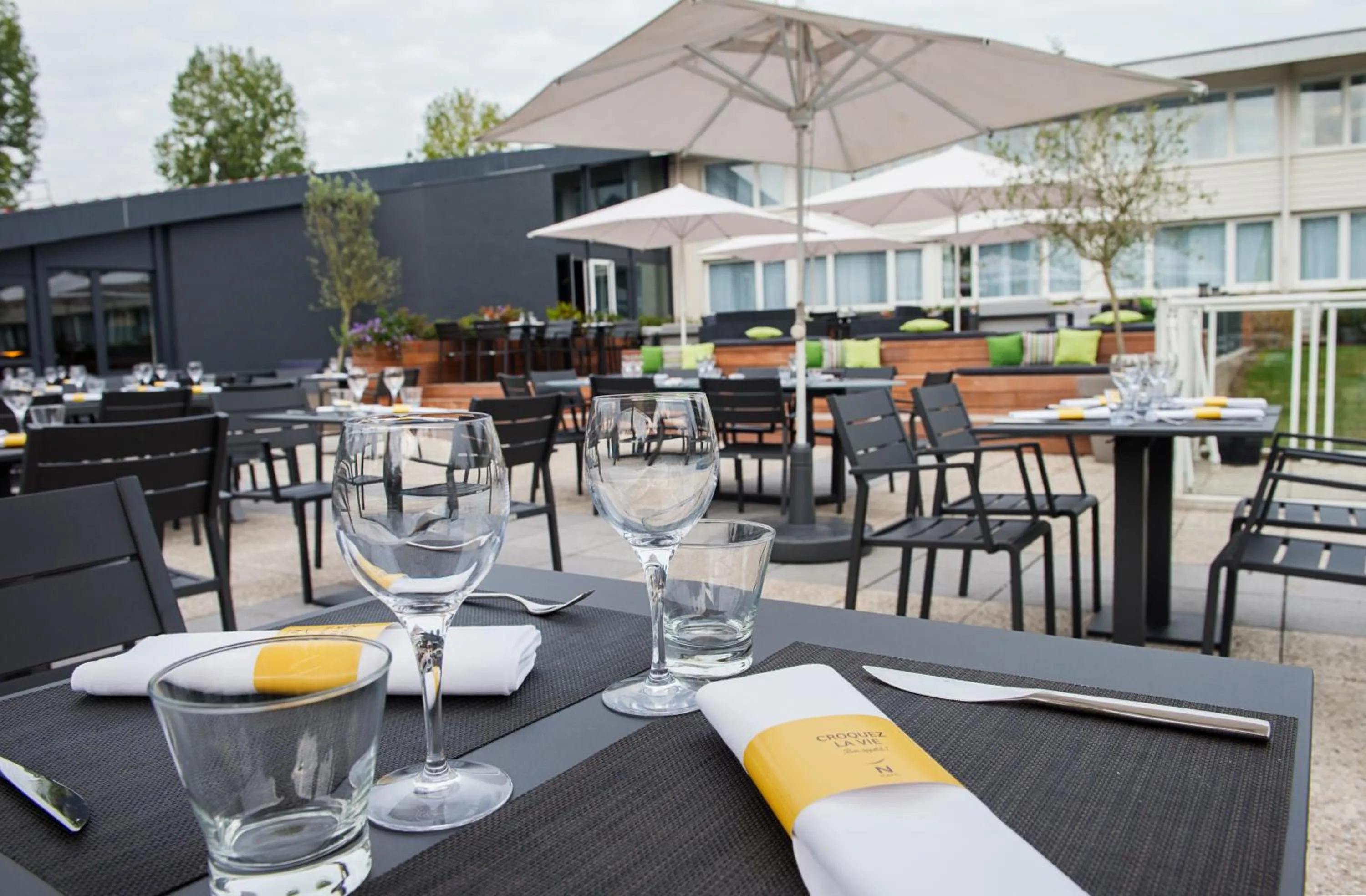 Restaurant/places to eat in Novotel Lille Aéroport