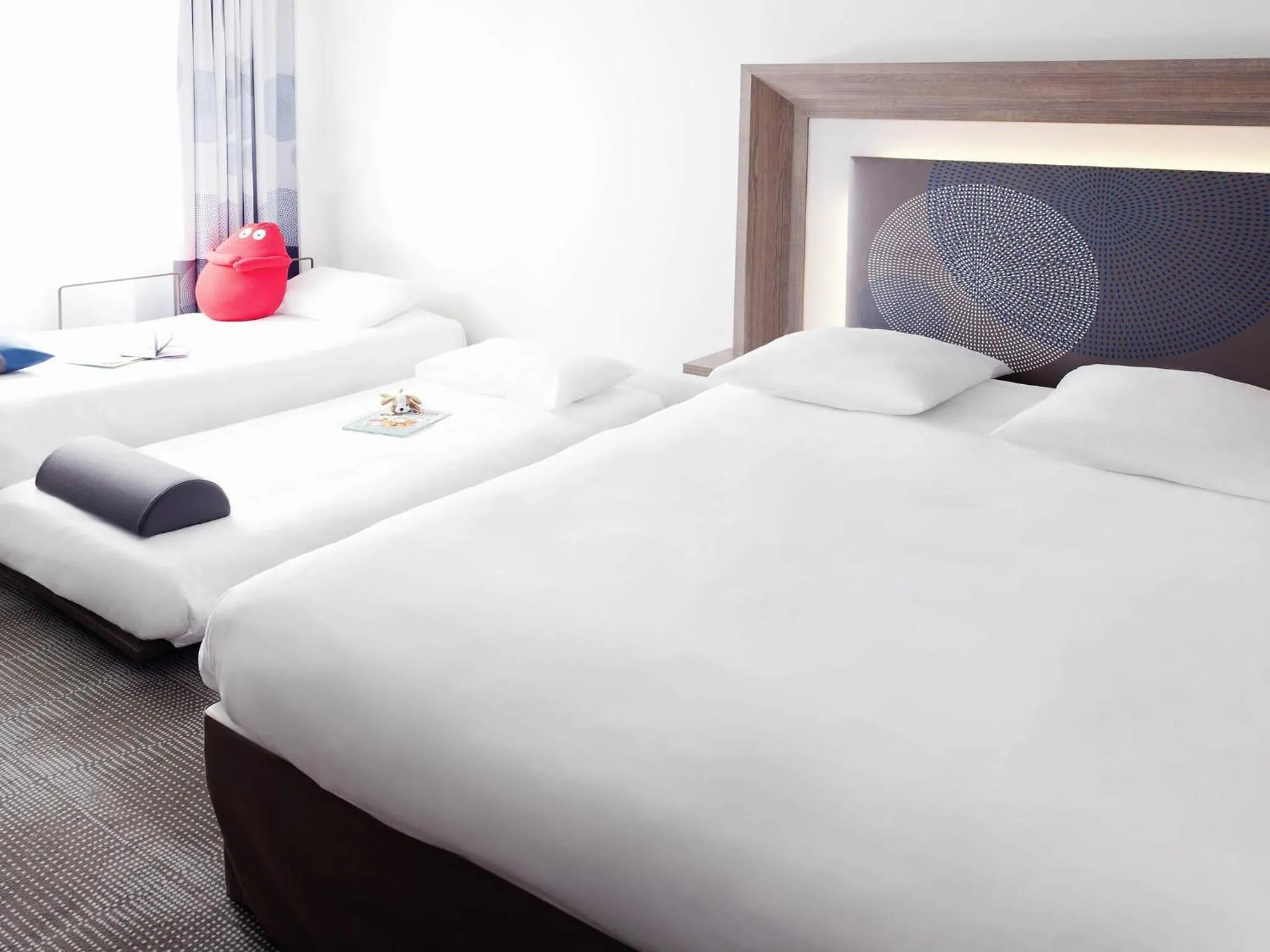 Bedroom, Bed in Novotel Lille Aéroport