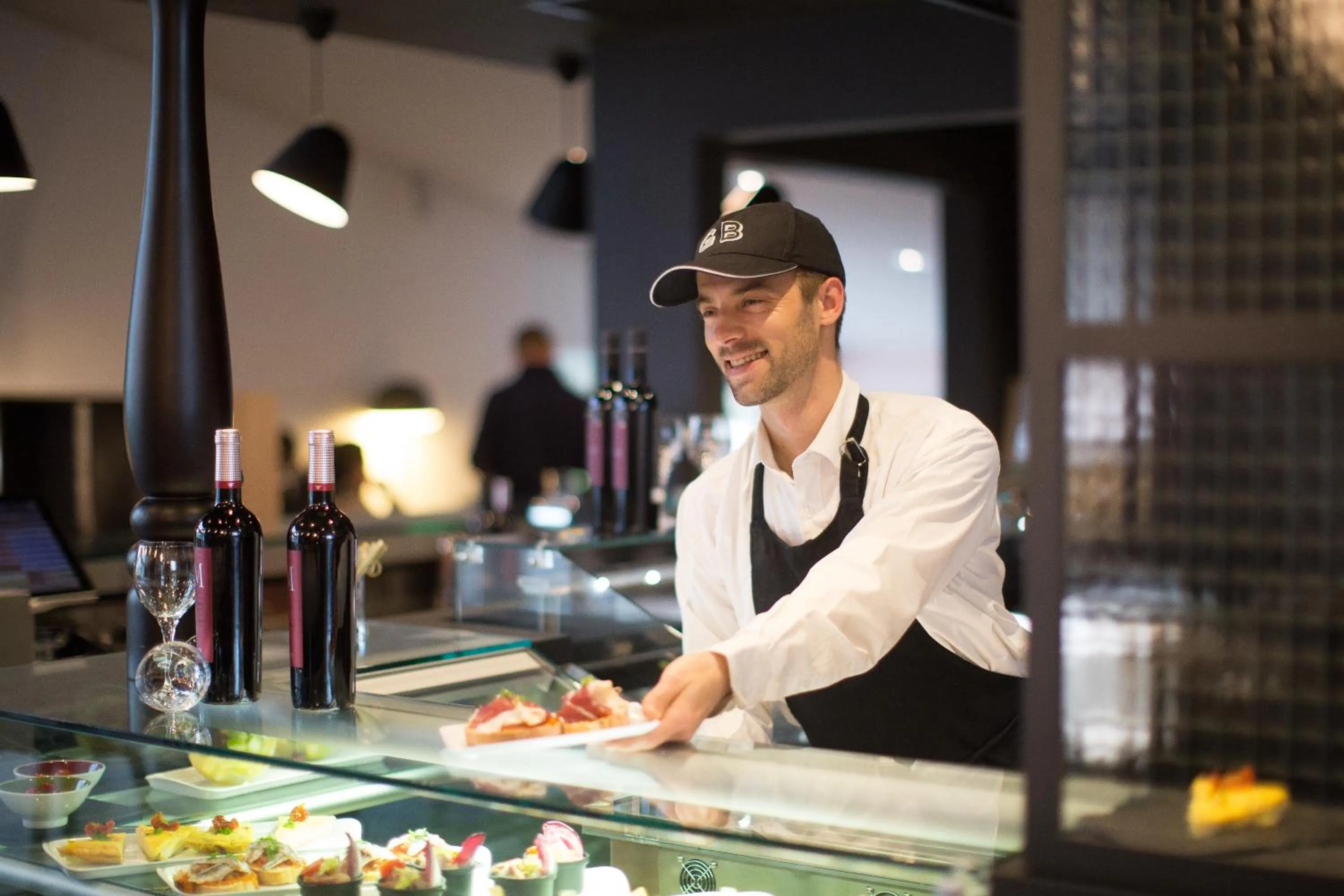 Lounge or bar in Novotel Lille Aéroport
