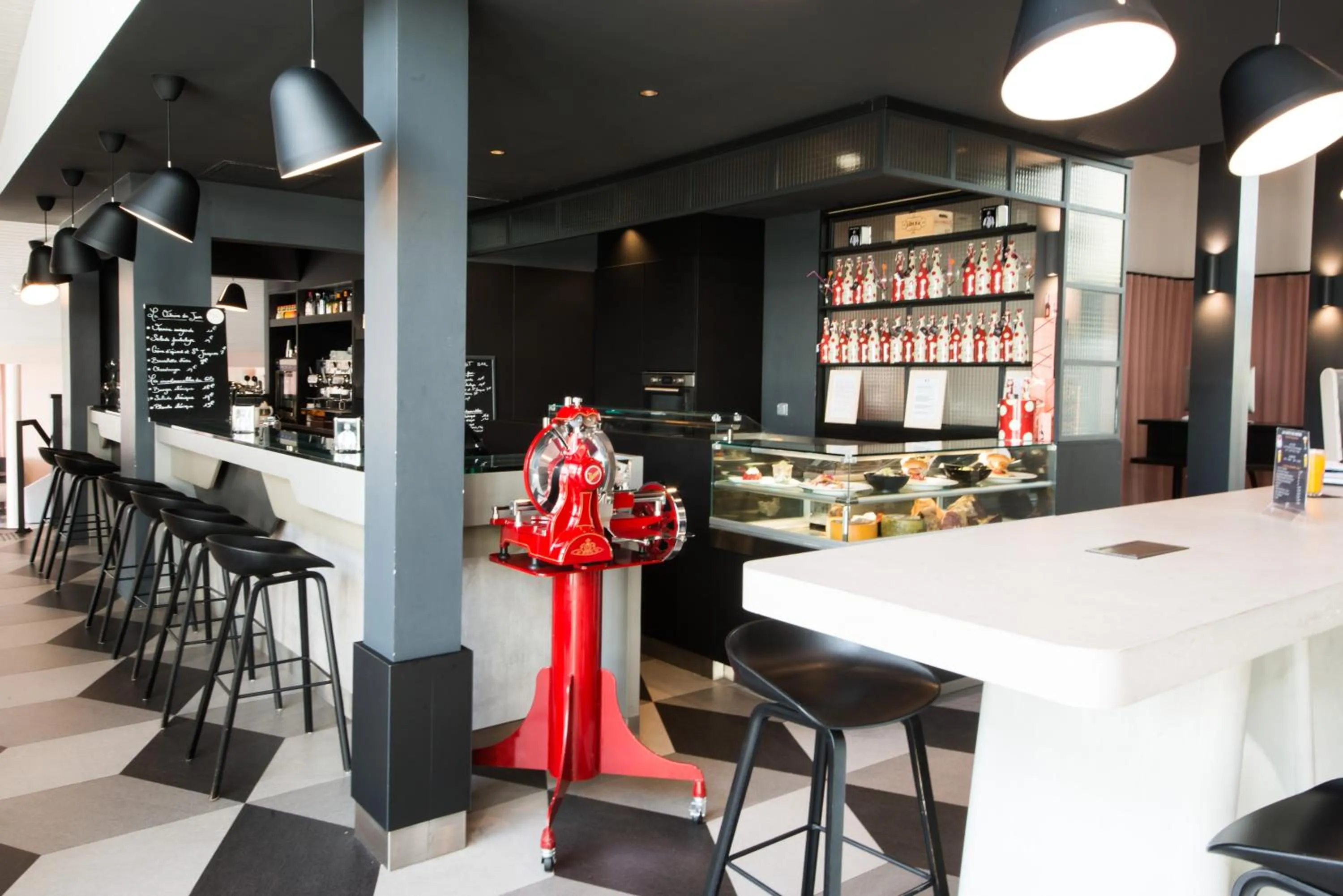 Restaurant/places to eat in Novotel Lille Aéroport