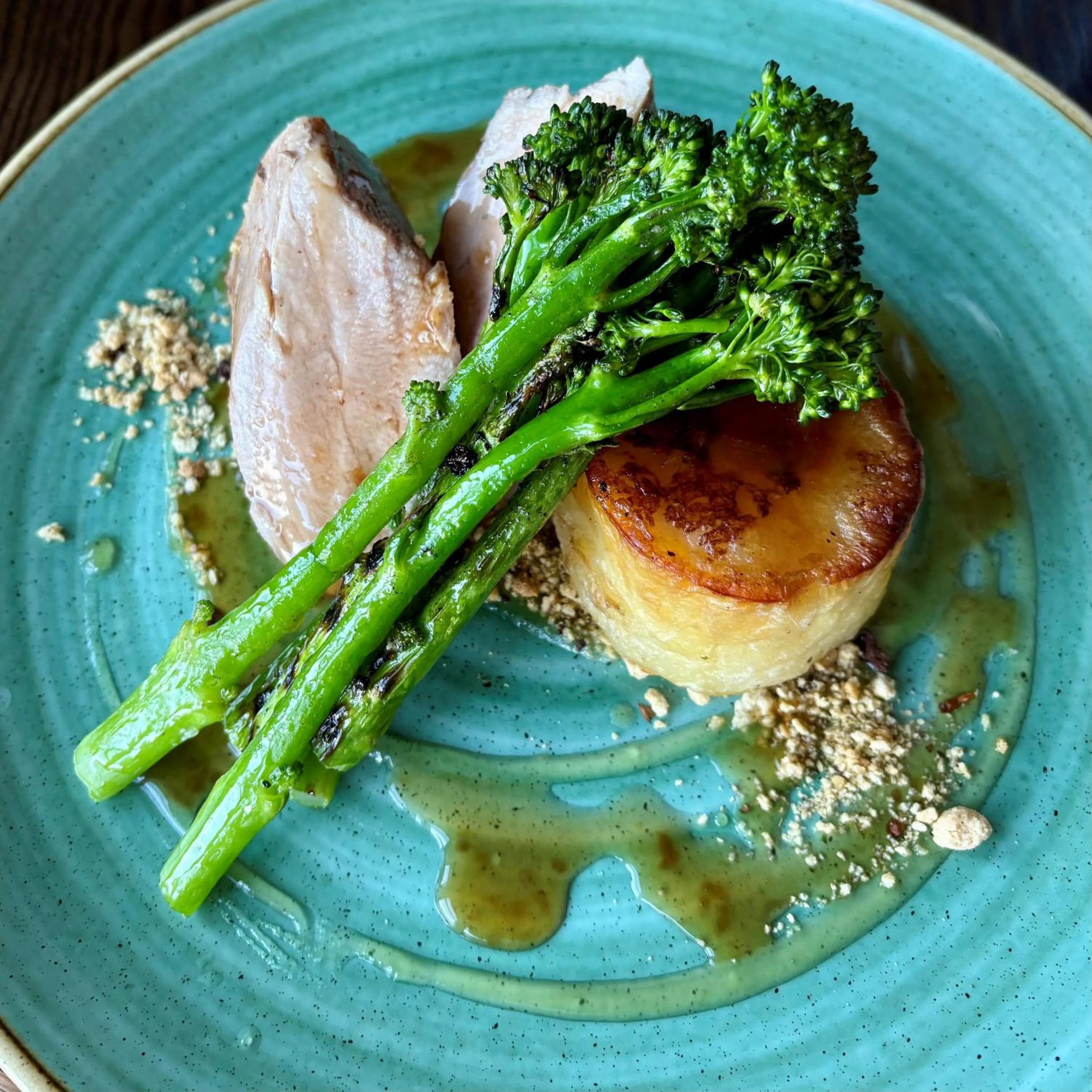 Restaurant/places to eat in Weston Hotel