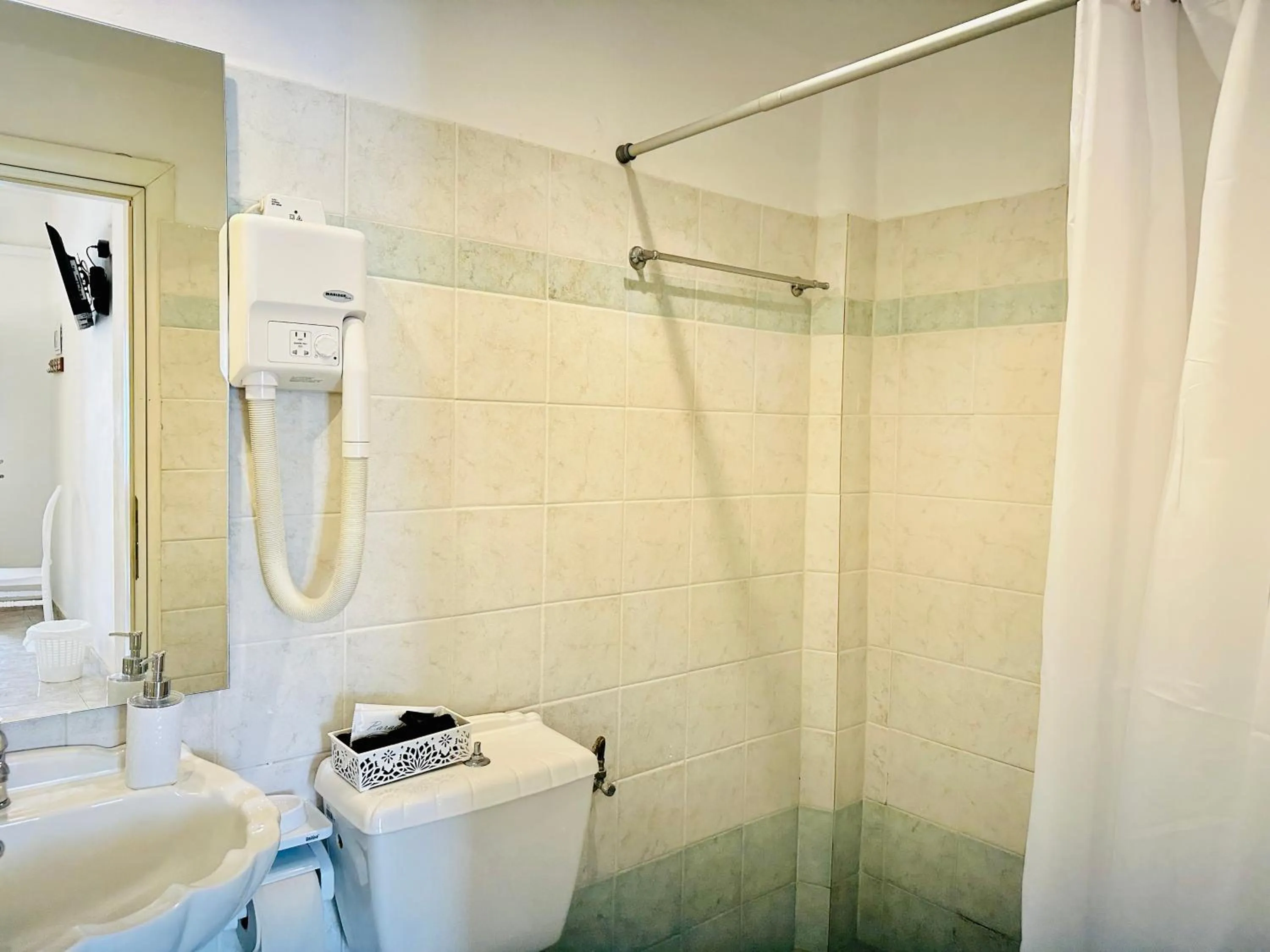 Bathroom in Paradiso Boutique