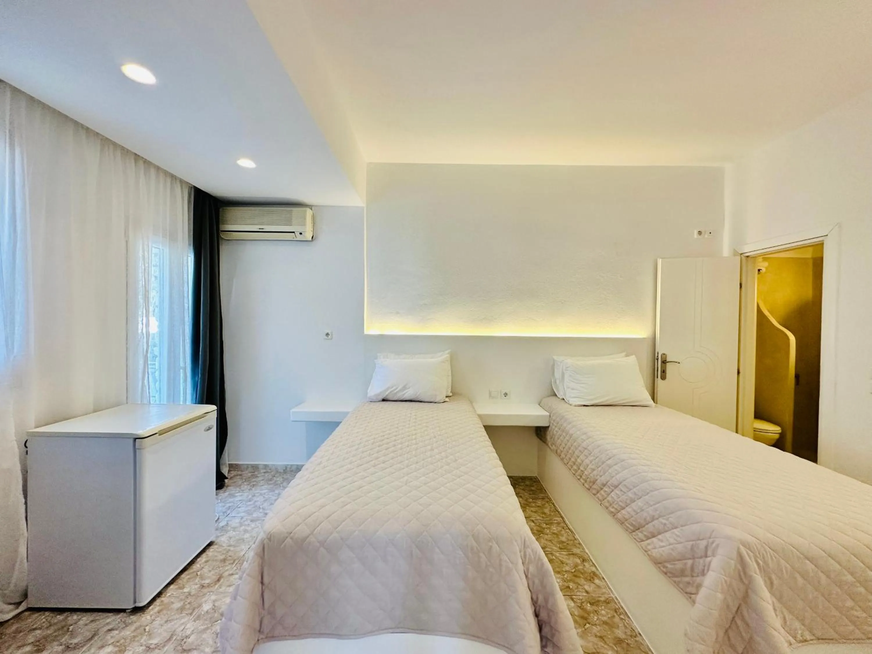 Bedroom, Bed in Paradiso Boutique