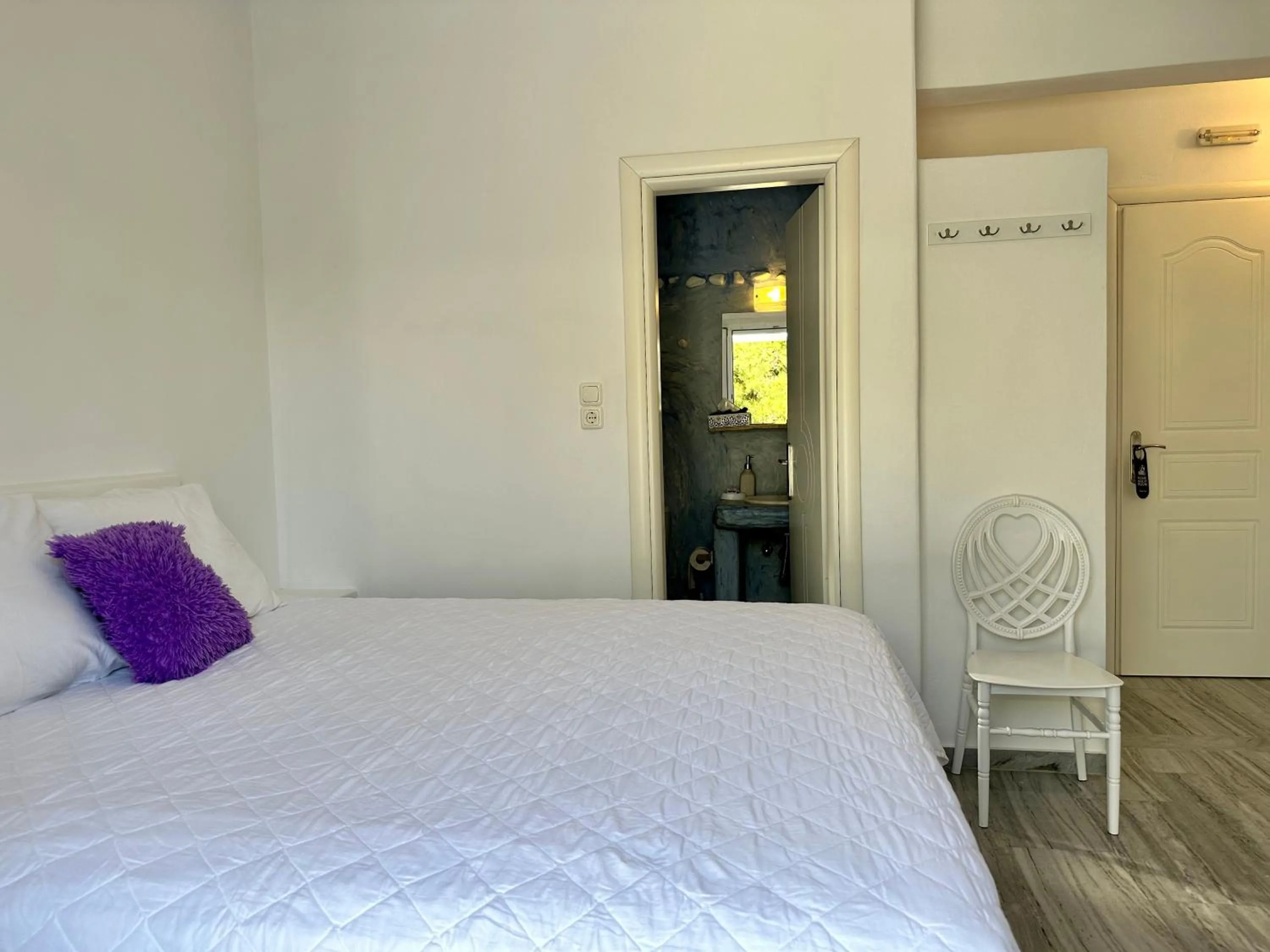 Bedroom, Bed in Paradiso Boutique