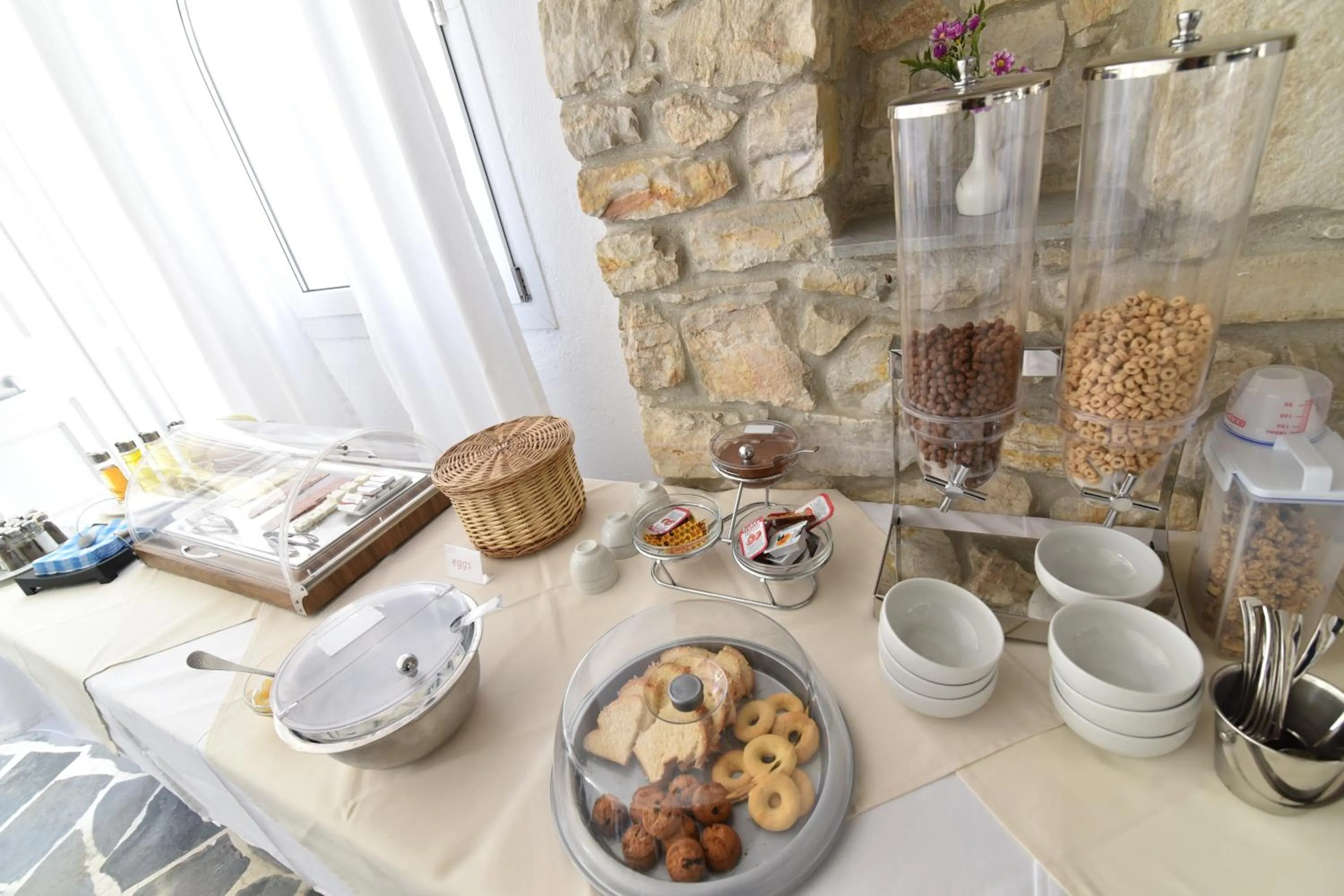 Breakfast in Paradiso Boutique