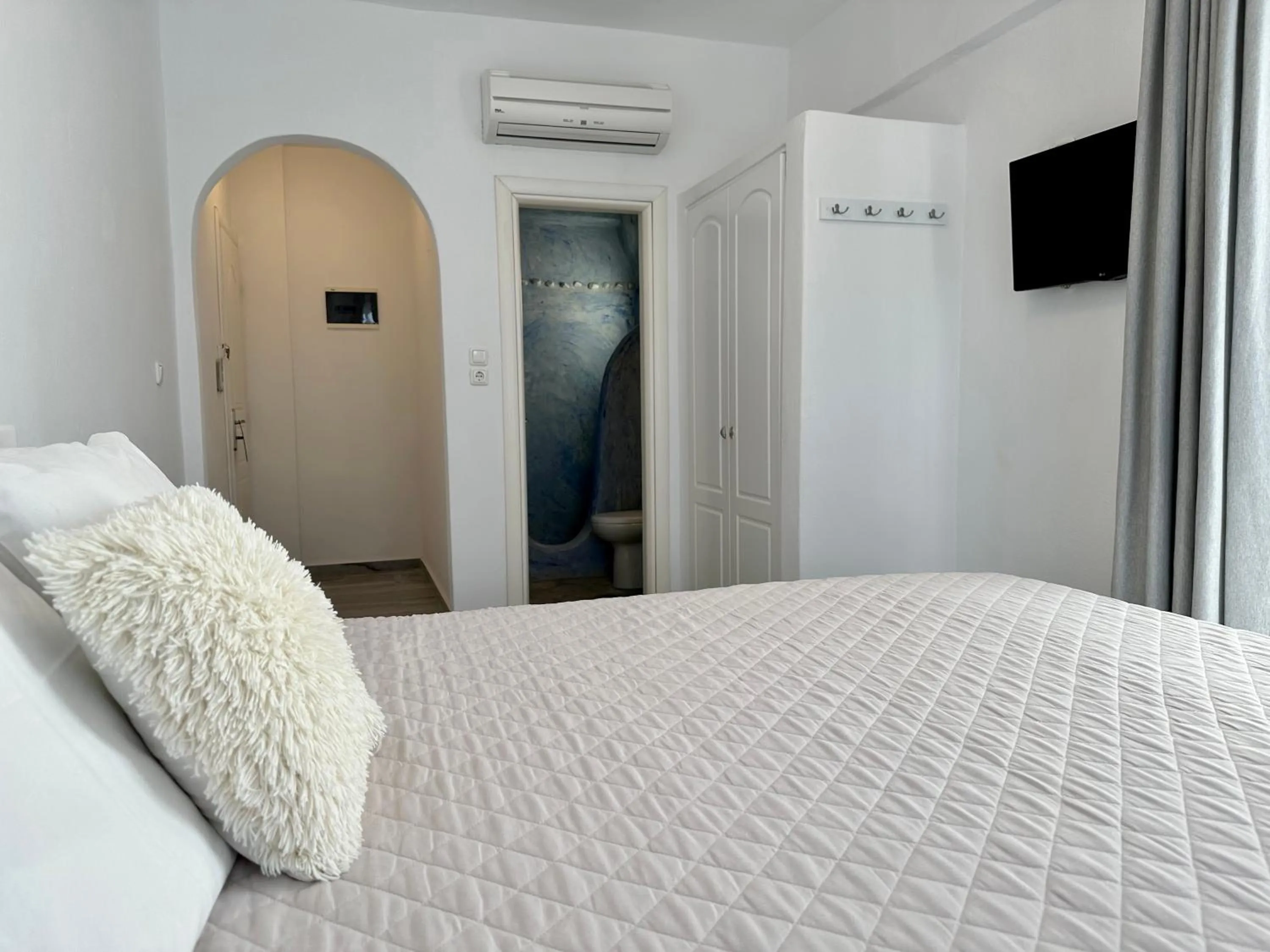 Bed in Paradiso Boutique