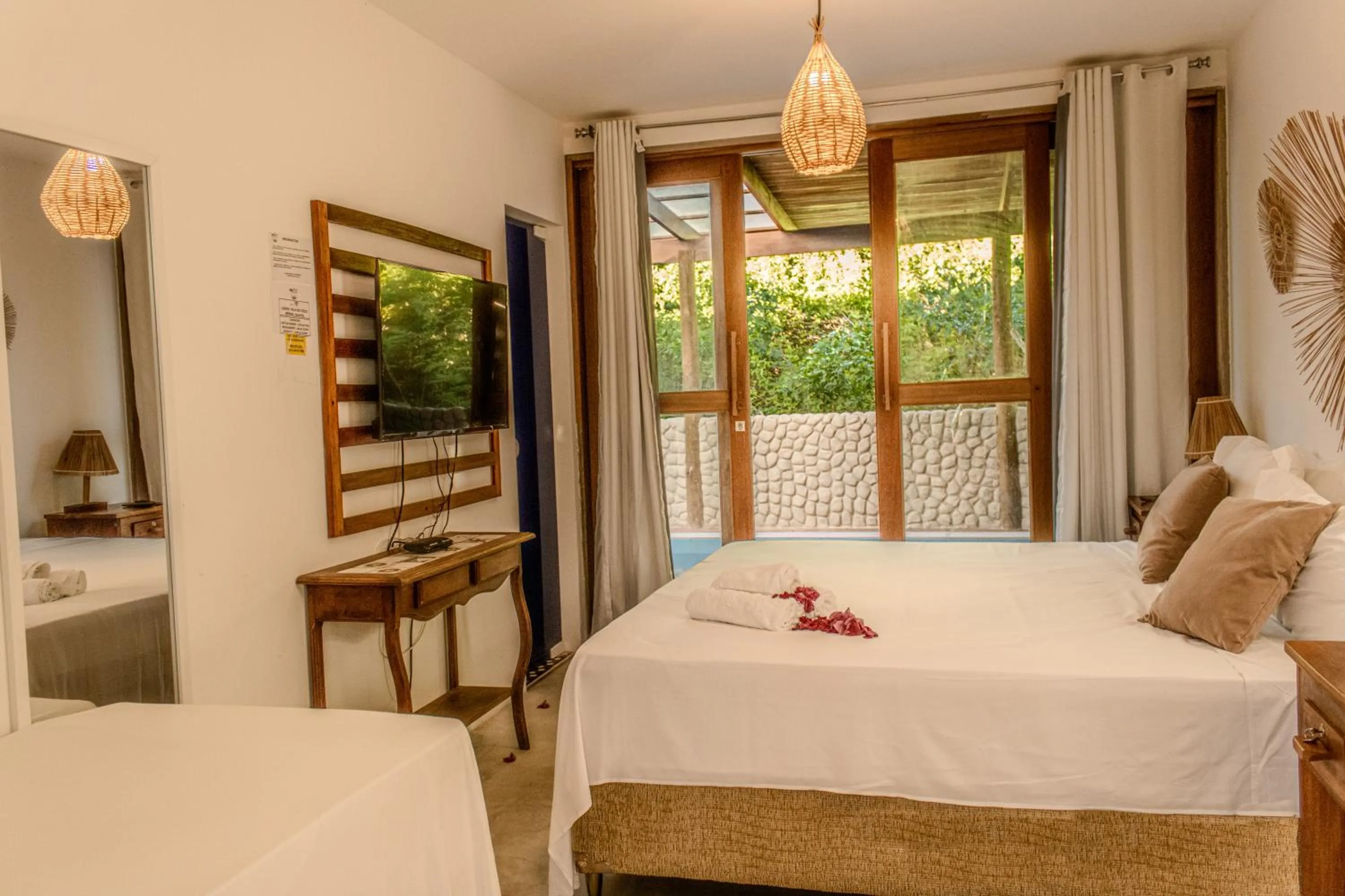 Bedroom, Bed in Vila do Coco - Milagres AL