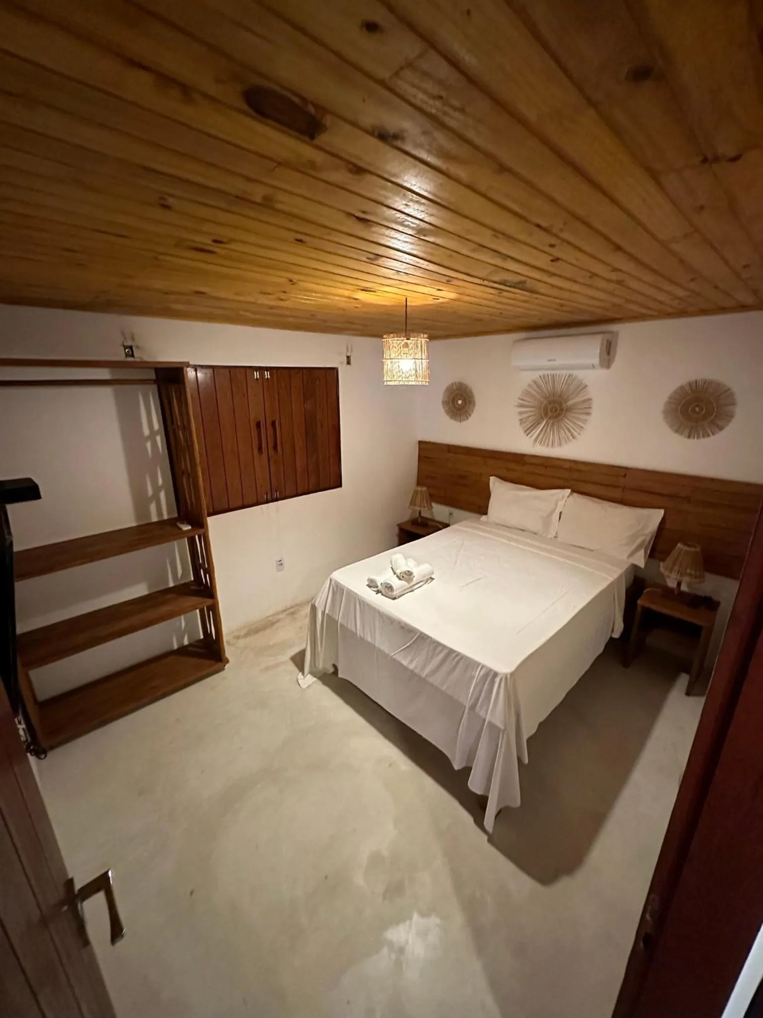 Bedroom, Bed in Vila do Coco - Milagres AL
