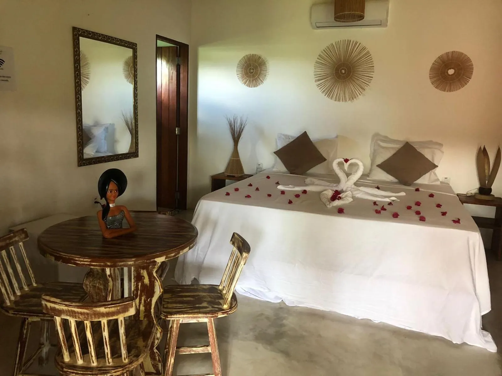 Bedroom, Bed in Vila do Coco - Milagres AL
