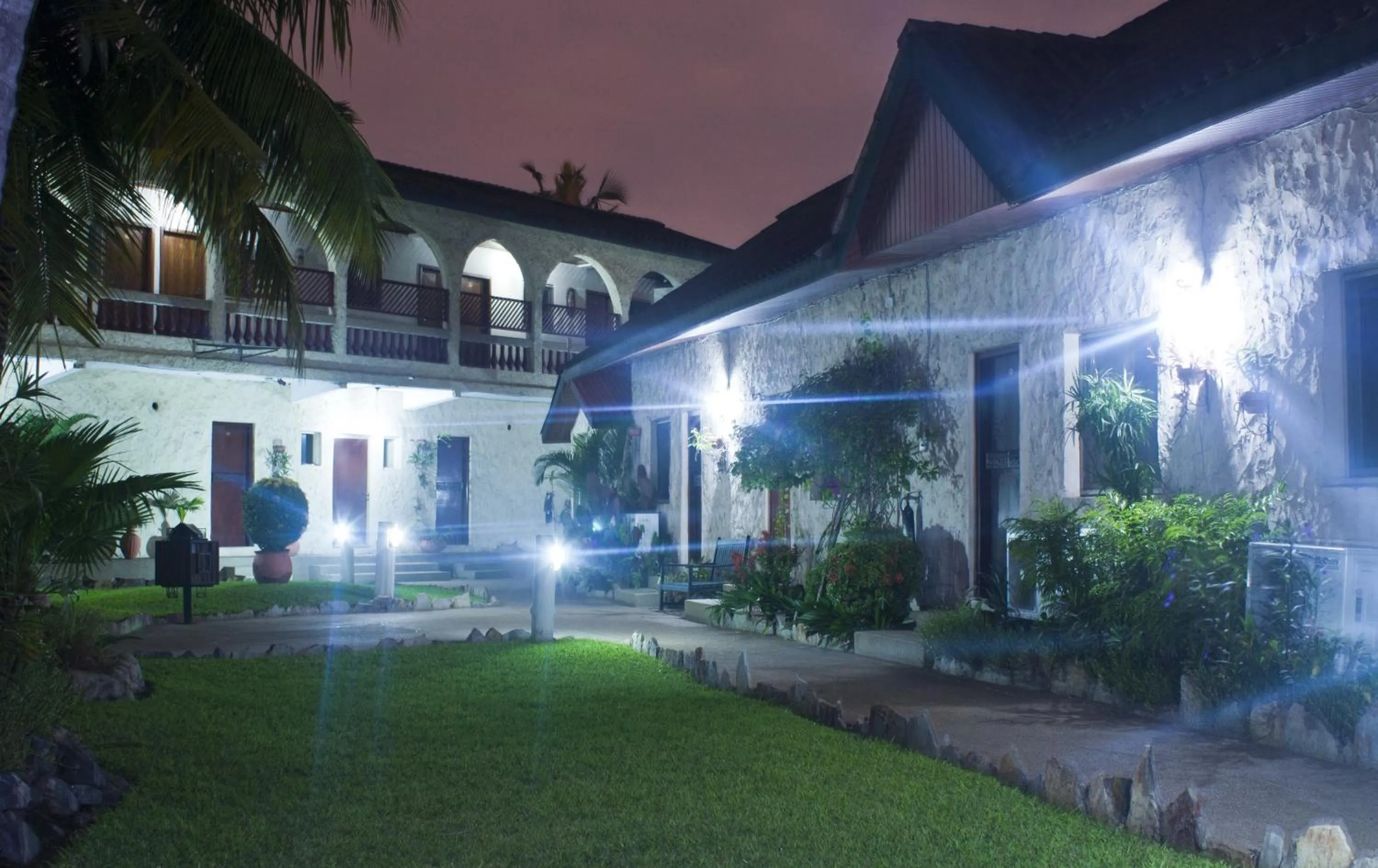 Facade/entrance in Paloma Hotel Ring Road