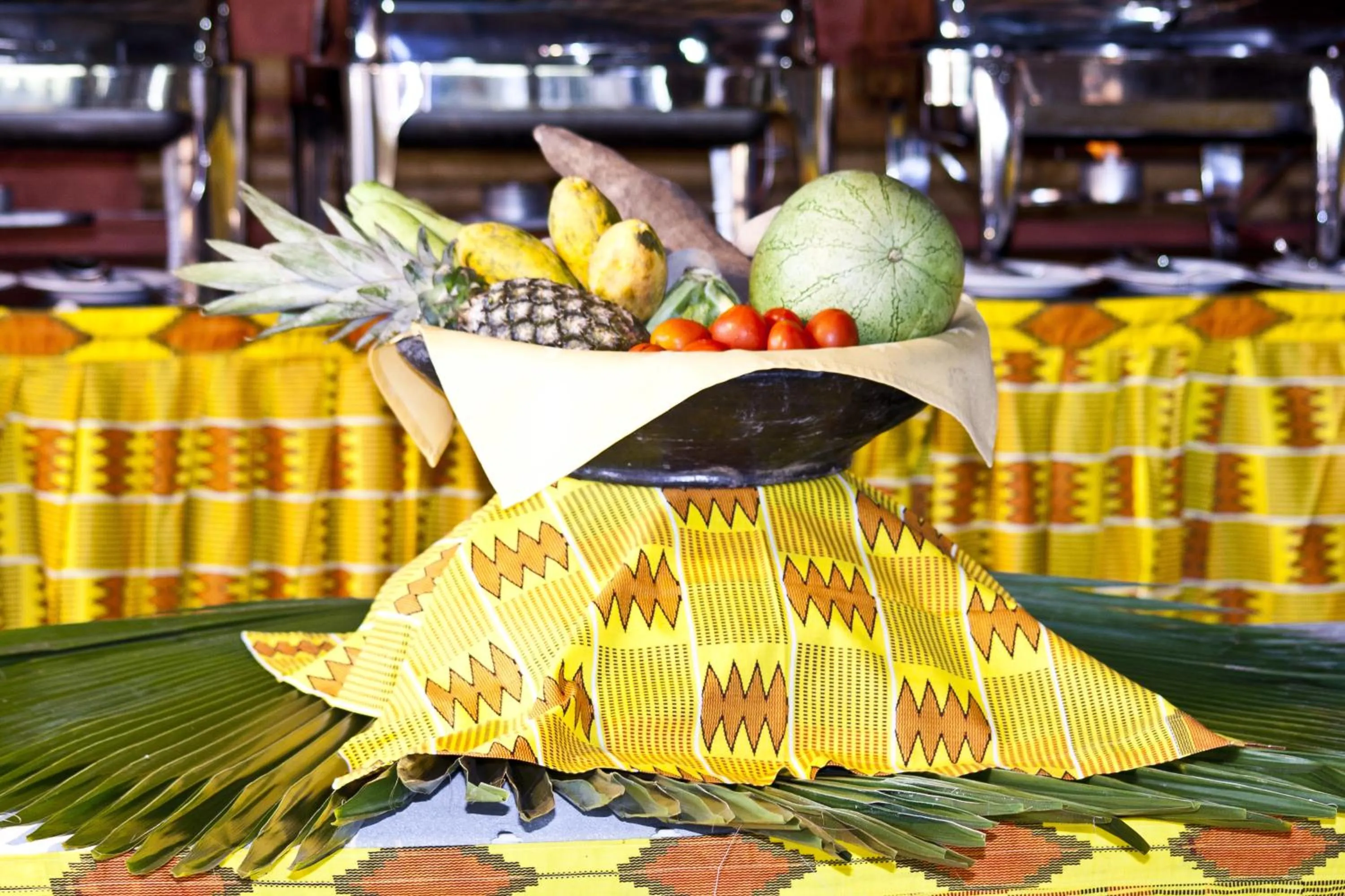 Restaurant/places to eat in Paloma Hotel Ring Road