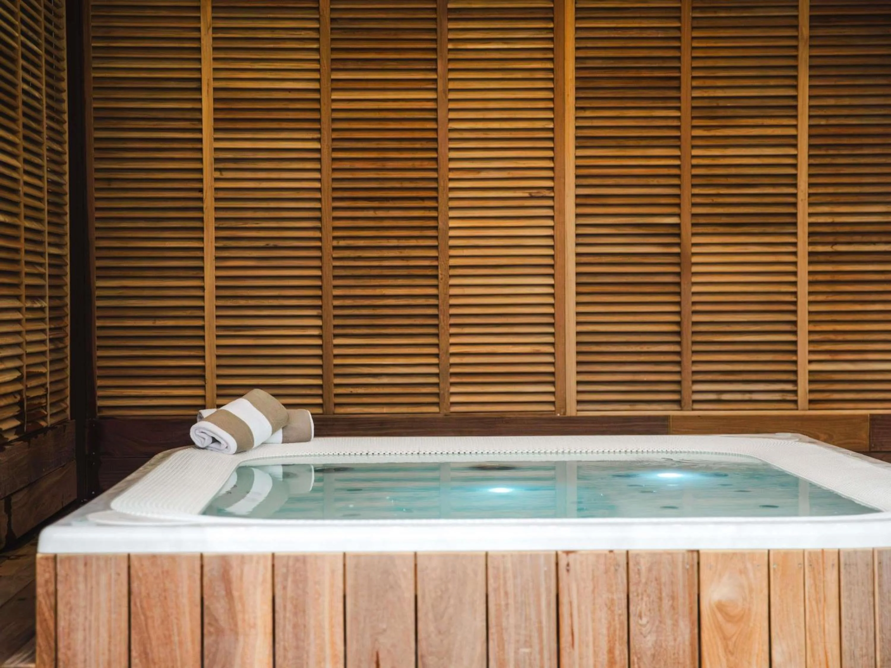 Spa and wellness centre/facilities in Mercure Cabourg Hôtel & Spa