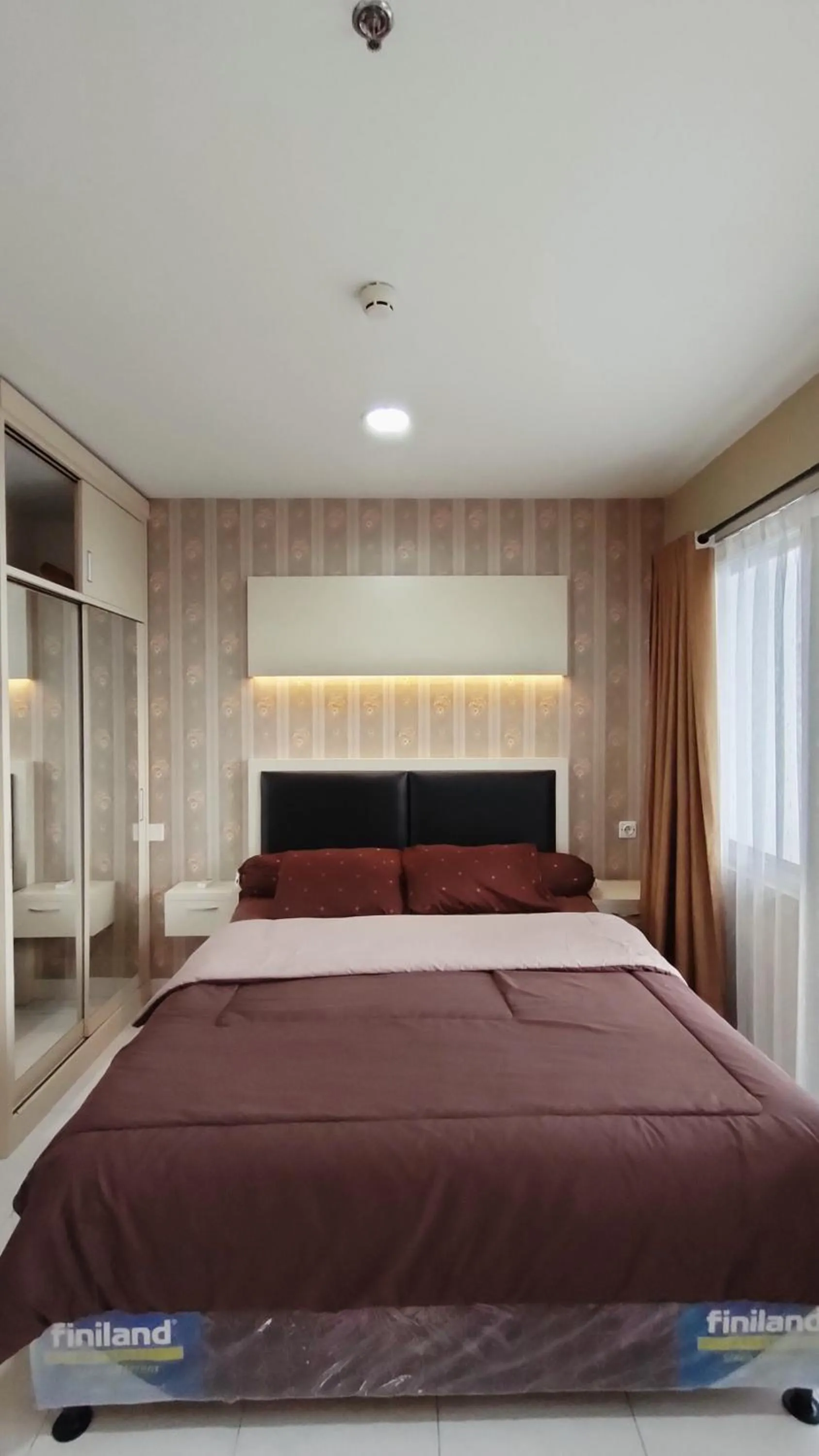 Bedroom, Bed in Kozy Room Sentul Tower Apartemen