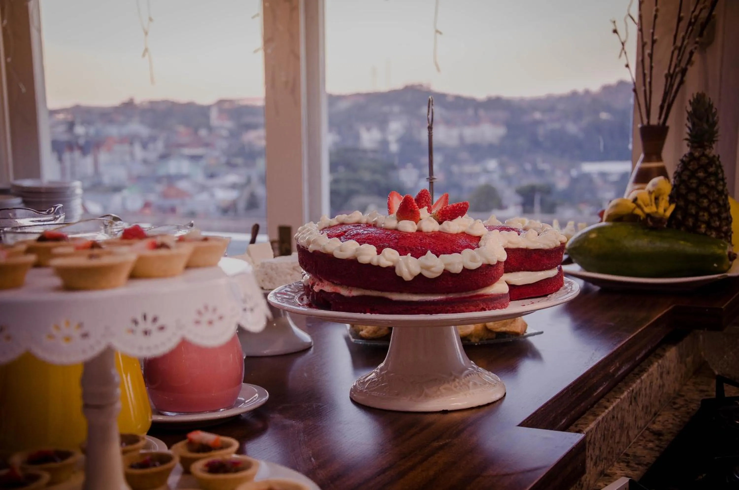 Buffet breakfast in Pousada Lanai Gramado