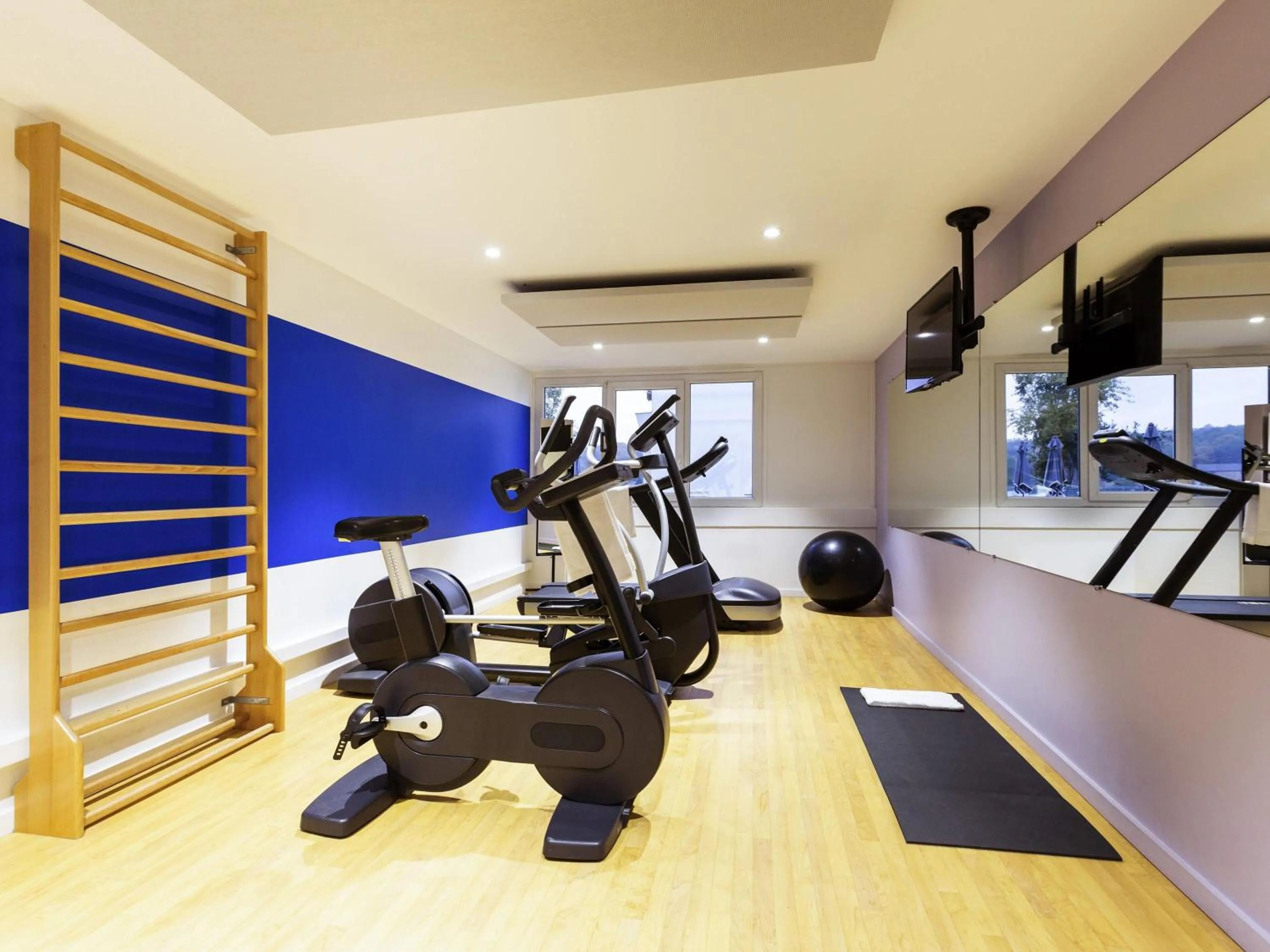 Property building in Novotel Limoges Le Lac