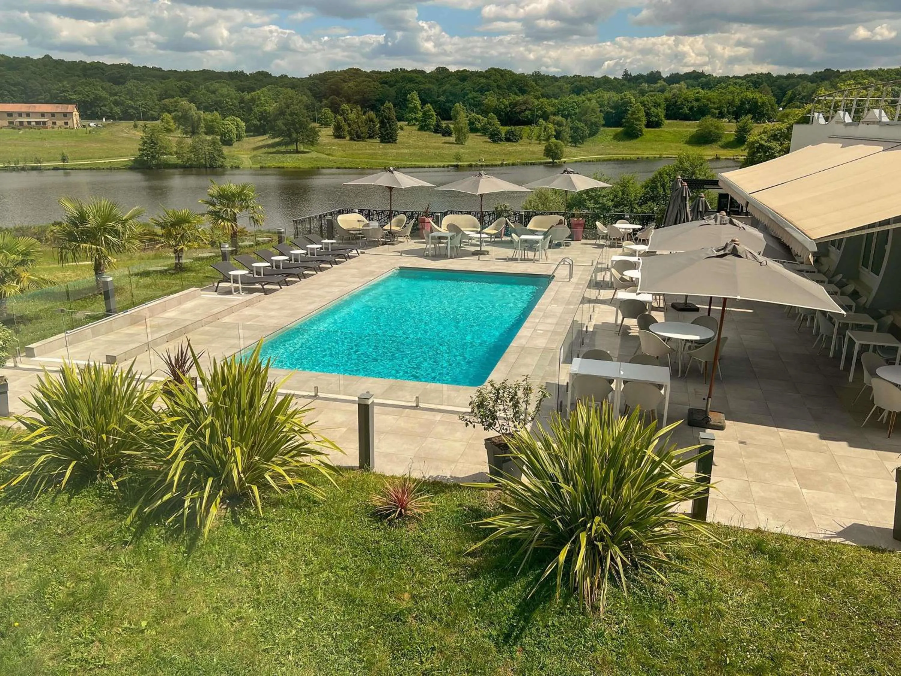 Bedroom in Novotel Limoges Le Lac