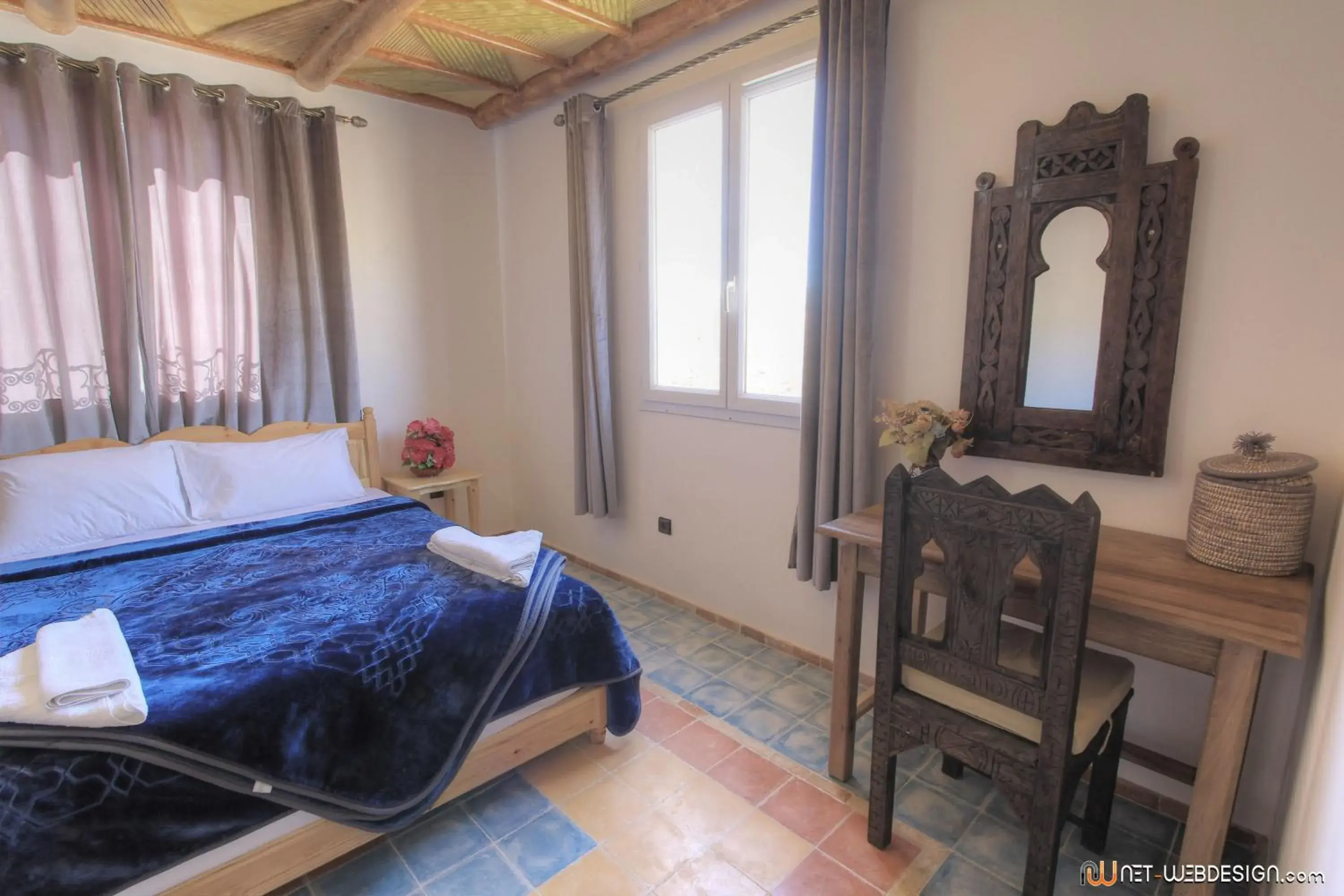 Deluxe Double Room with Shower - single occupancy in Hotel New Mars Dades Deluxe Double Room with Shower - single occupancy in Hotel New Mars Dades