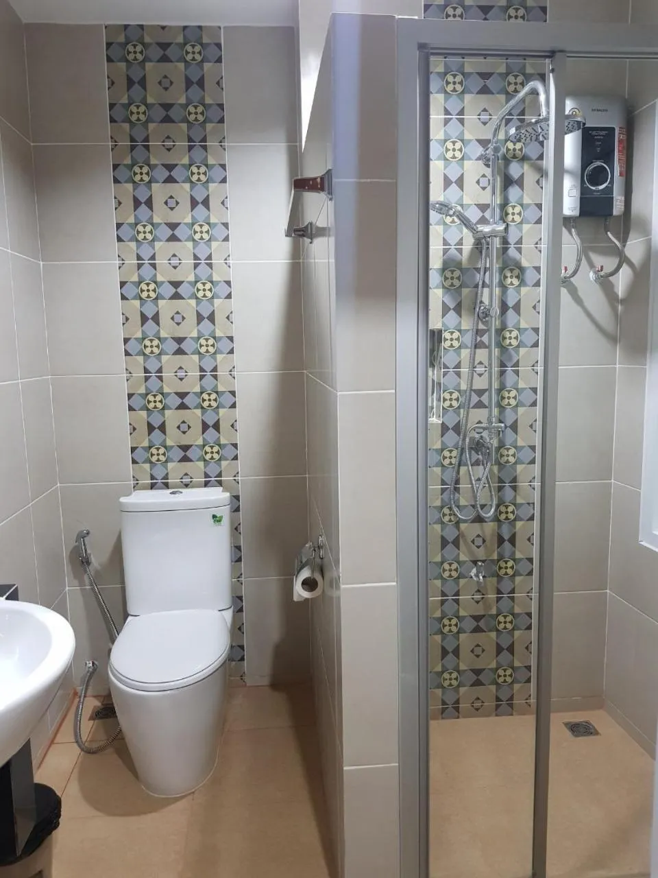 Bathroom in River Kwai View Hotel Kanchanaburi