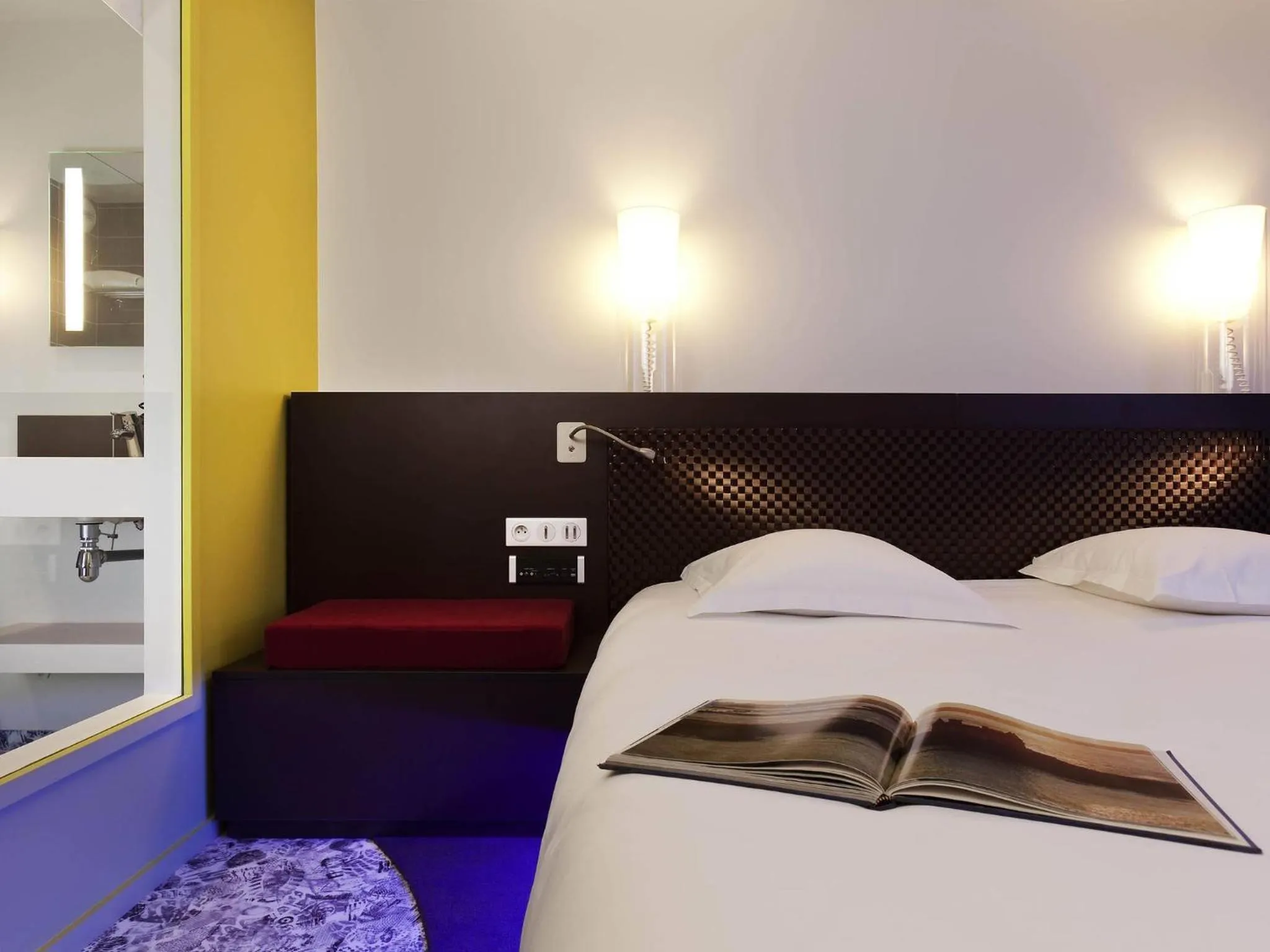 Bed in ibis Styles Lorient Caudan