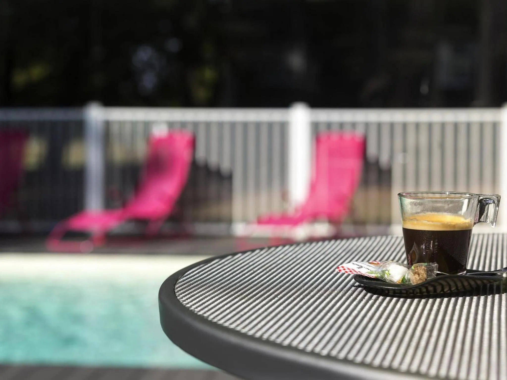 Lounge or bar in ibis Styles Lorient Caudan