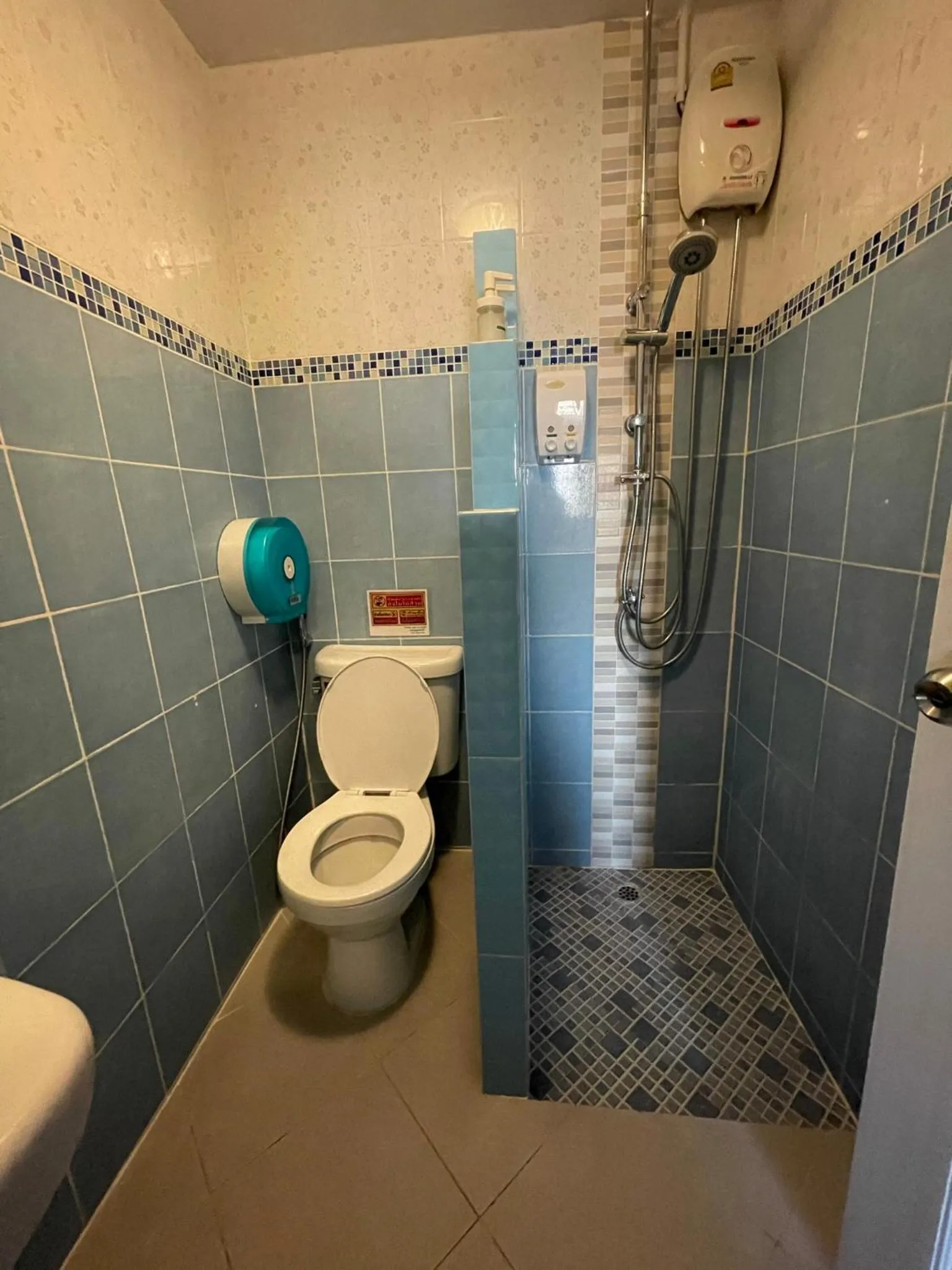 Bathroom in Acozyposhtel