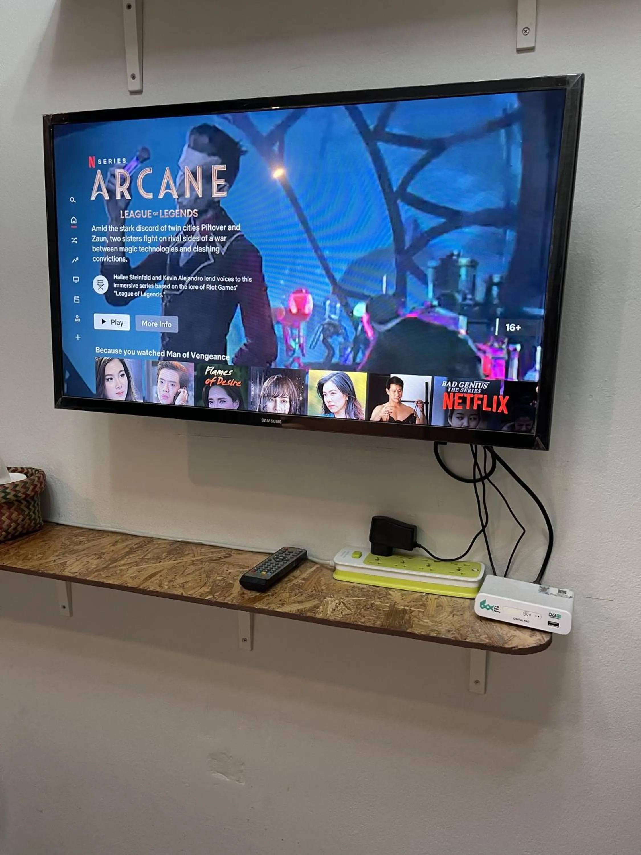 TV and multimedia in Acozyposhtel