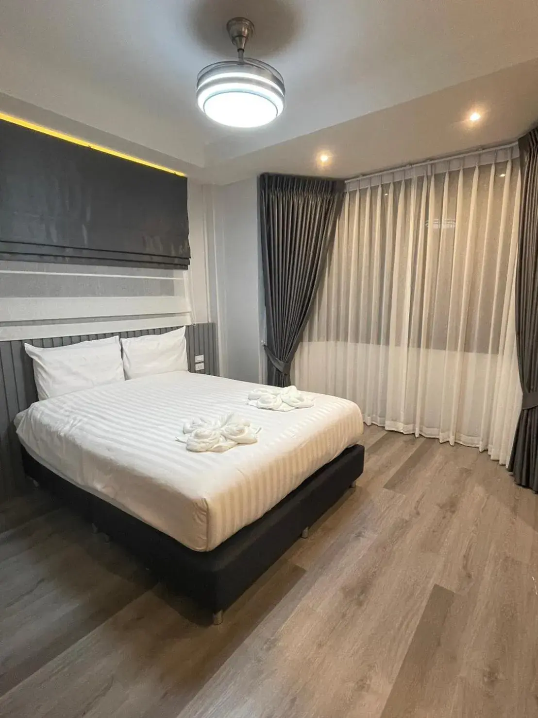 Deluxe Queen Studio in Acozyposhtel Deluxe Queen Studio in Acozyposhtel