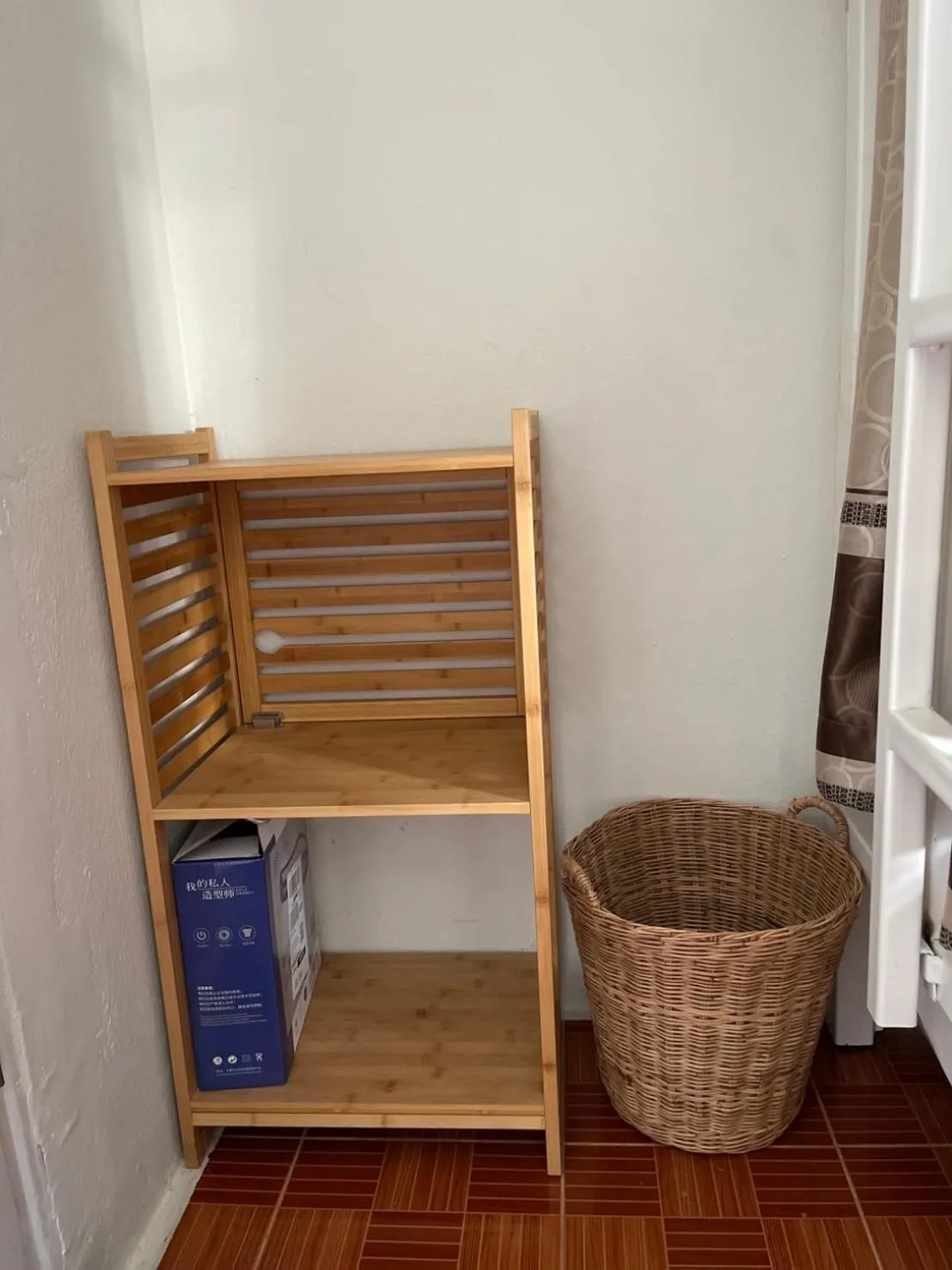 Area and facilities in Acozyposhtel