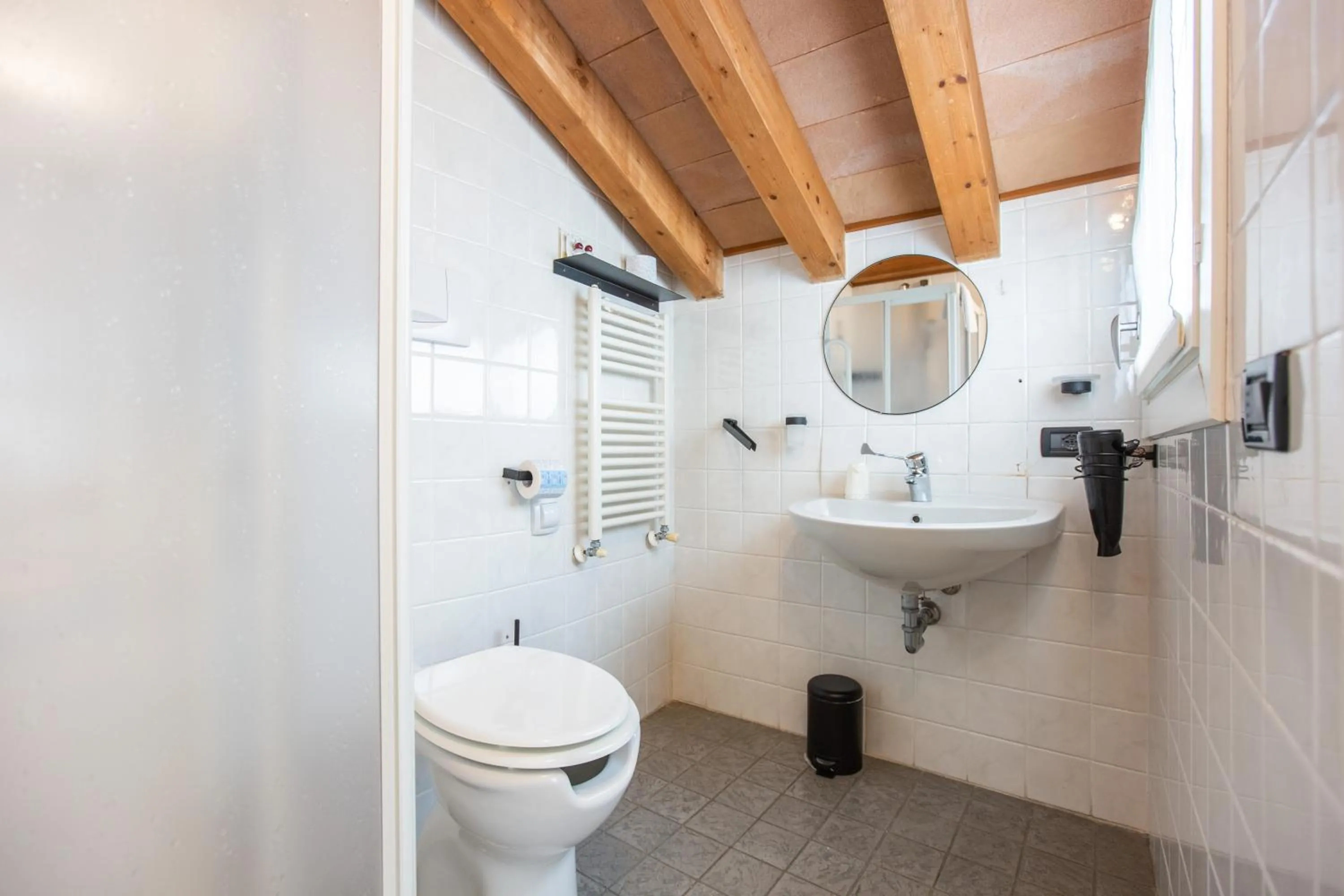 Shower in Albergo Del Sole