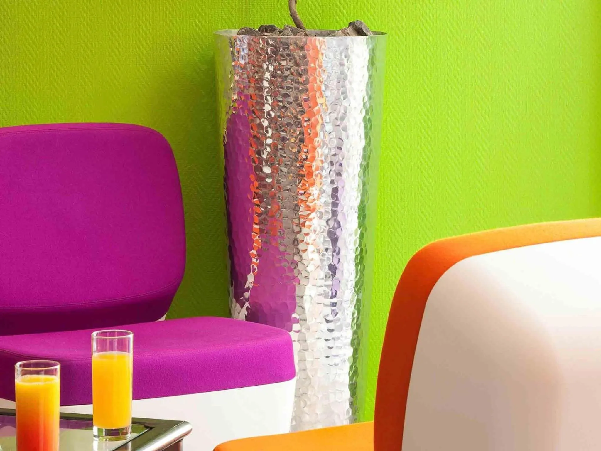 Lounge or bar in ibis Styles Besançon