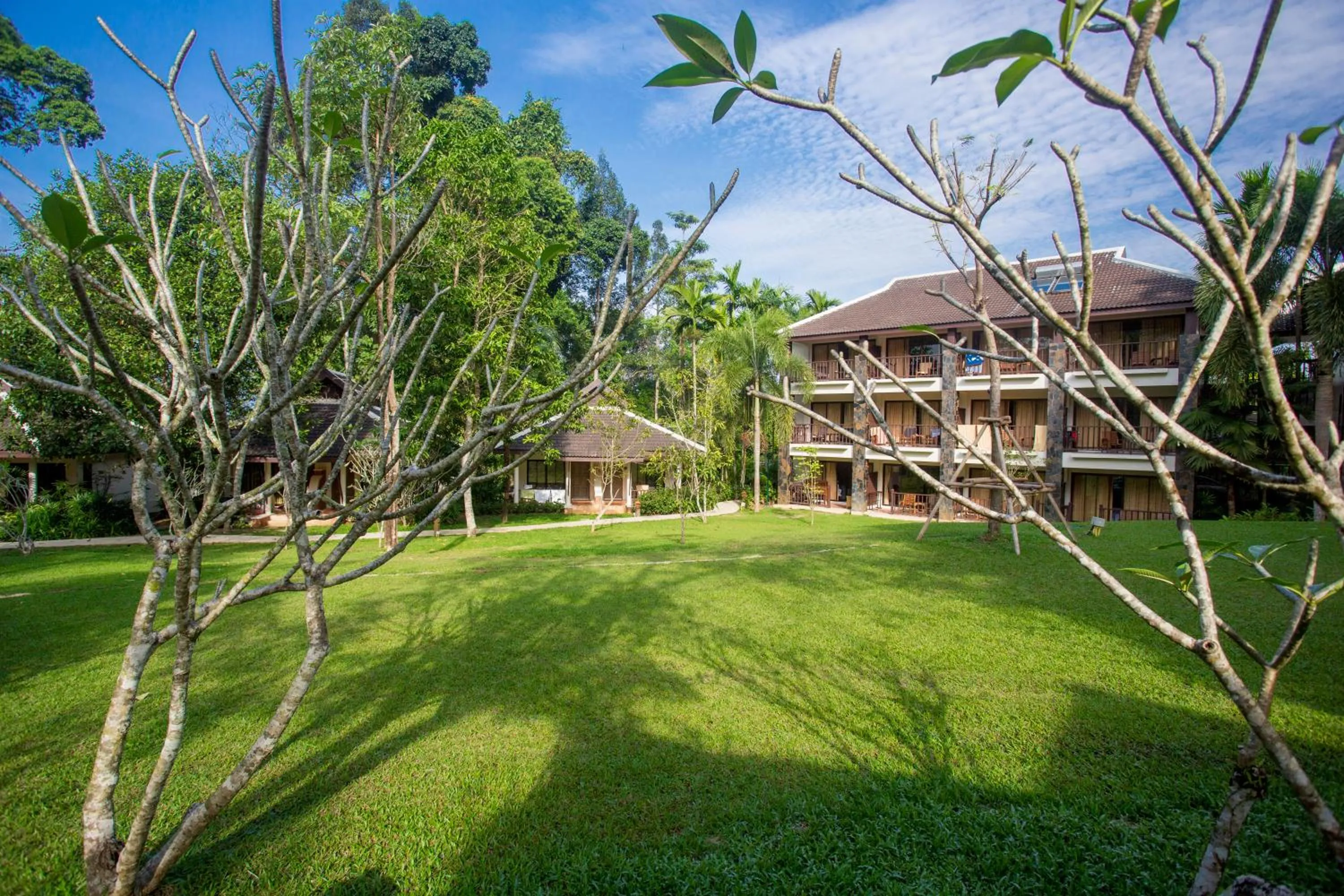 Garden in The Leaf on The Sands by Katathani - SHA Extra Plus