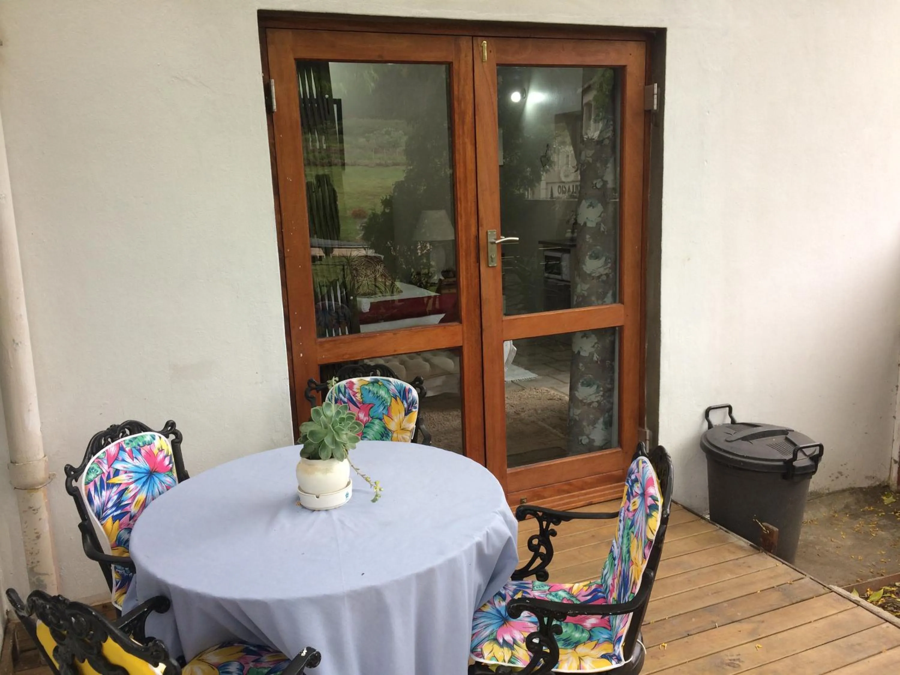 Cul de Sac - Accommodation