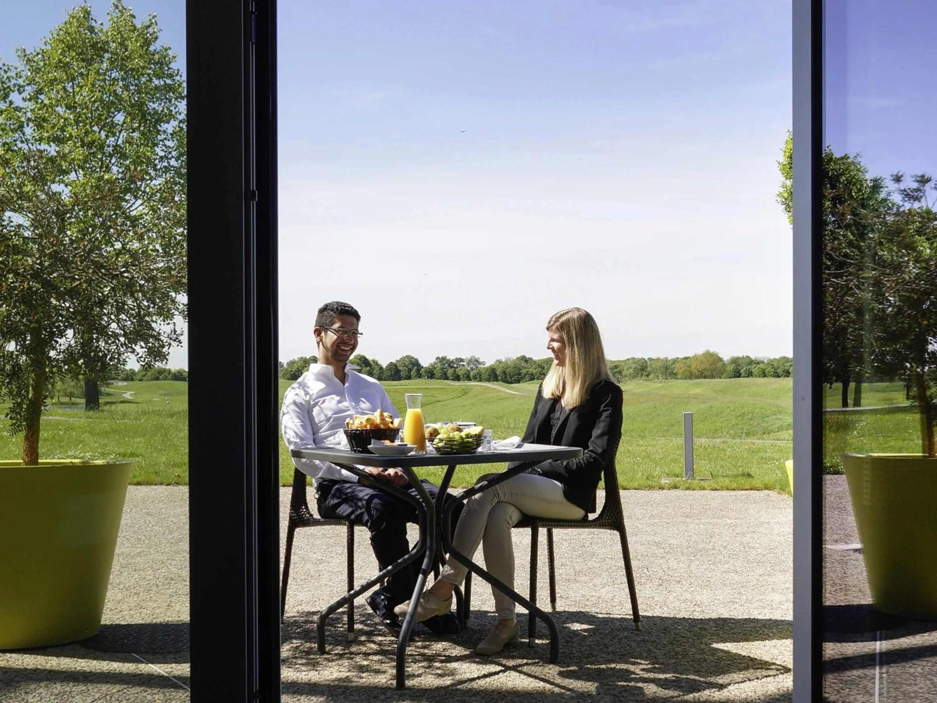Bedroom in Novotel Saint-Quentin en Yvelines