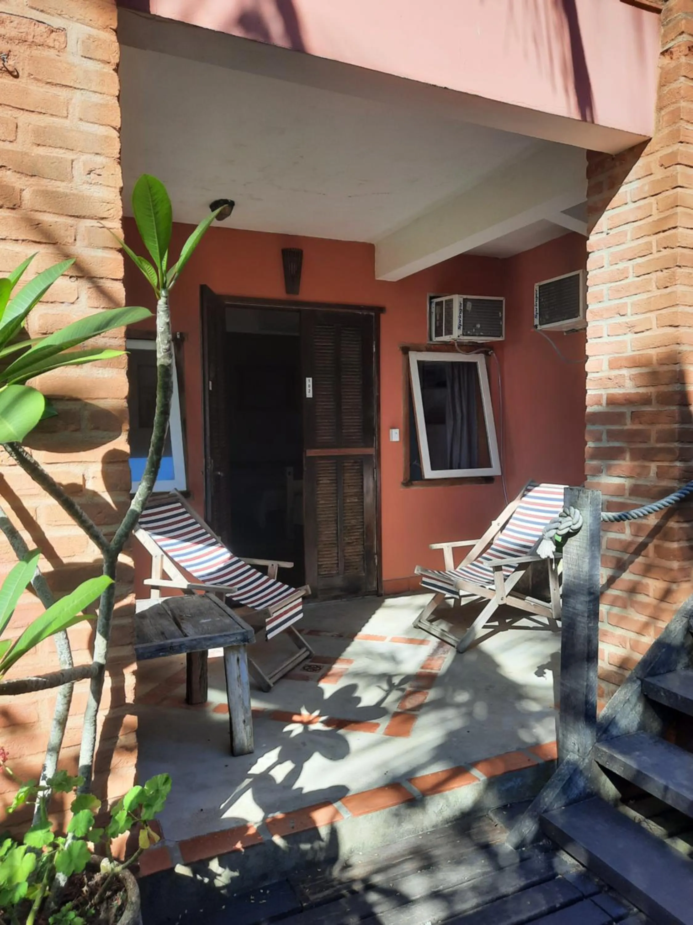 Standard Quadruple Room - single occupancy in Pousada Icthus
