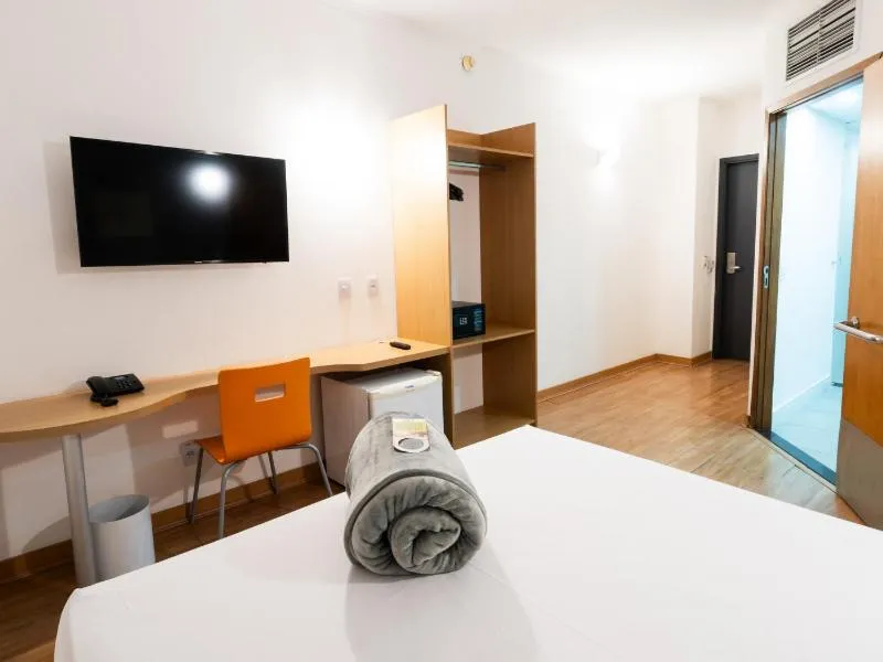 Bed in Hotel Mega Polo