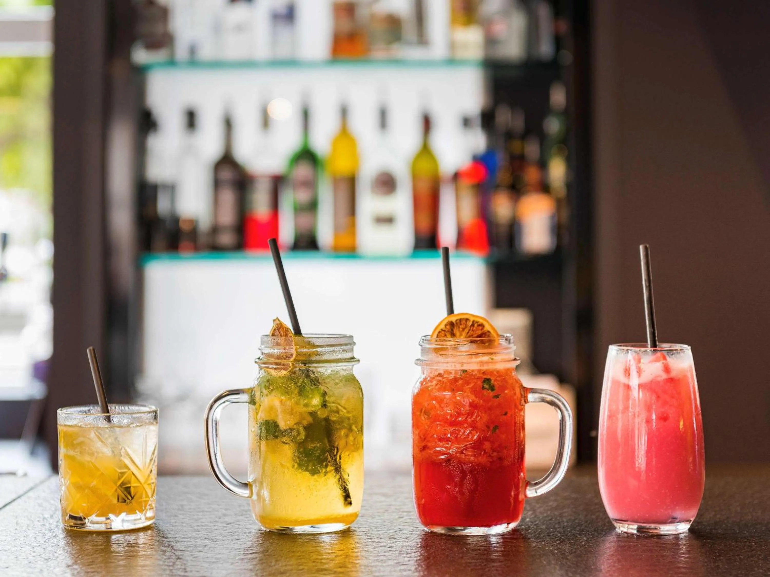 Restaurant/places to eat in Novotel Lyon Bron Meeting & Events