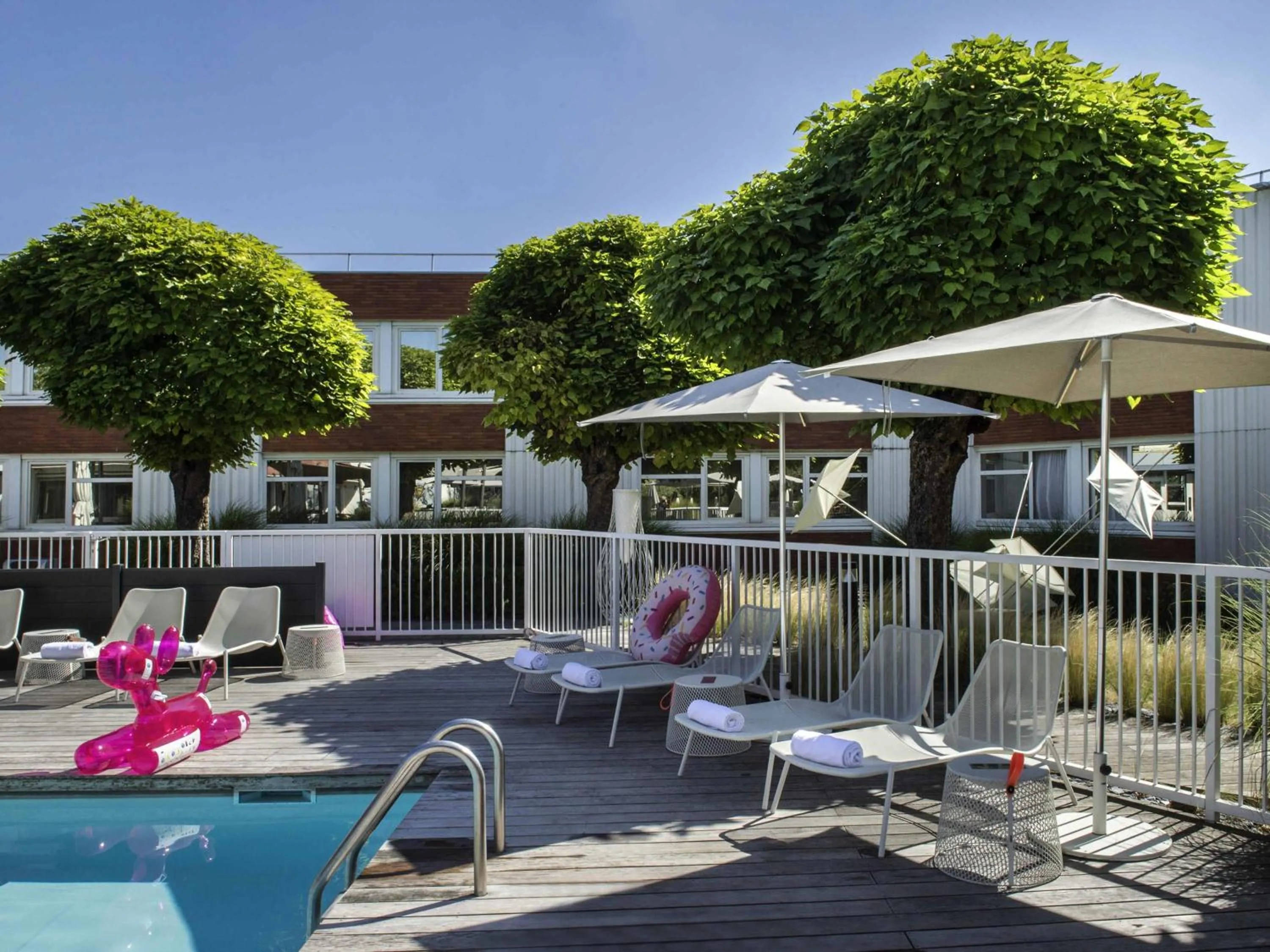 Pool view in Novotel Lyon Bron Meeting & Events