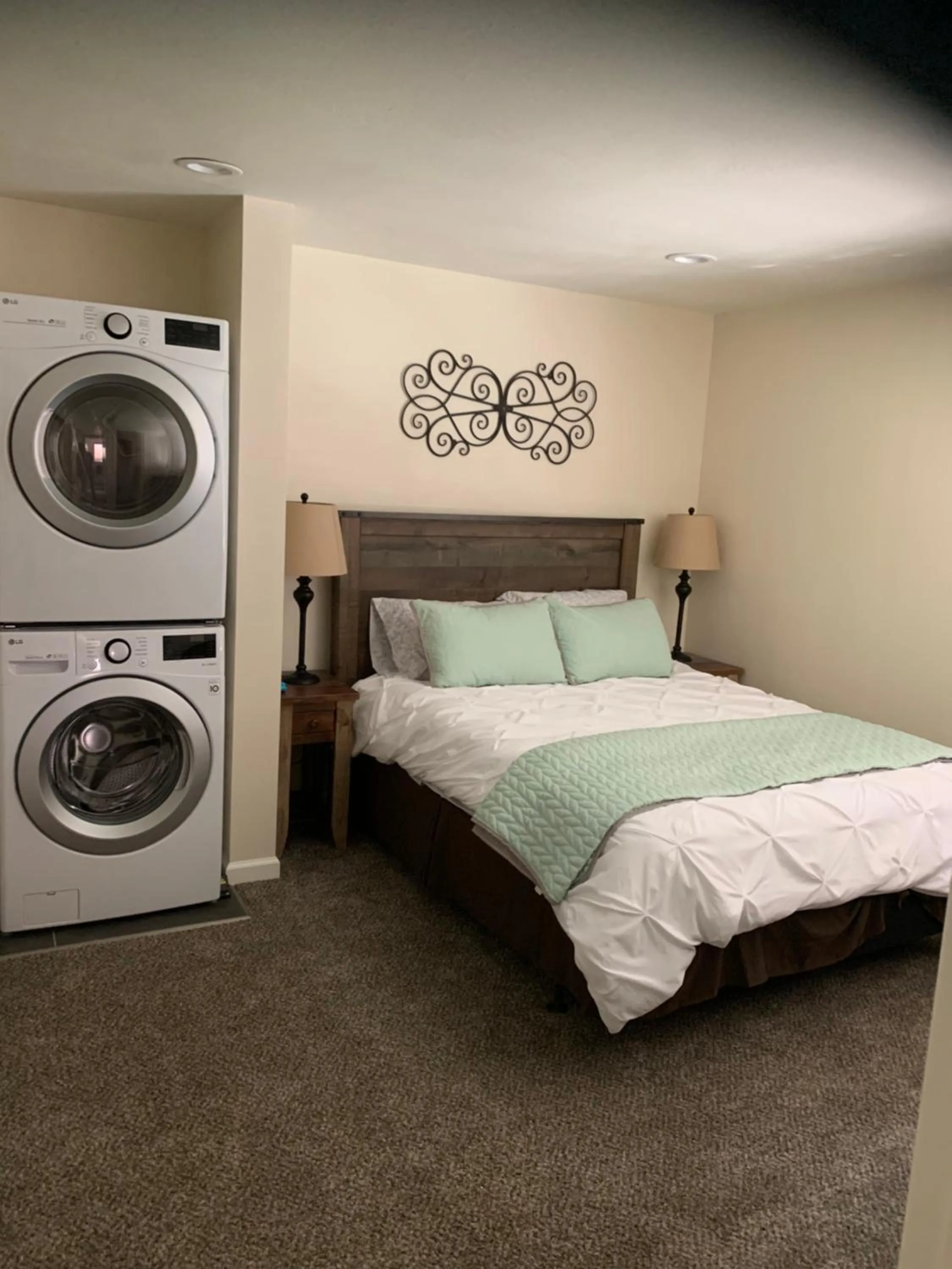 Bed in Lake View Lodge