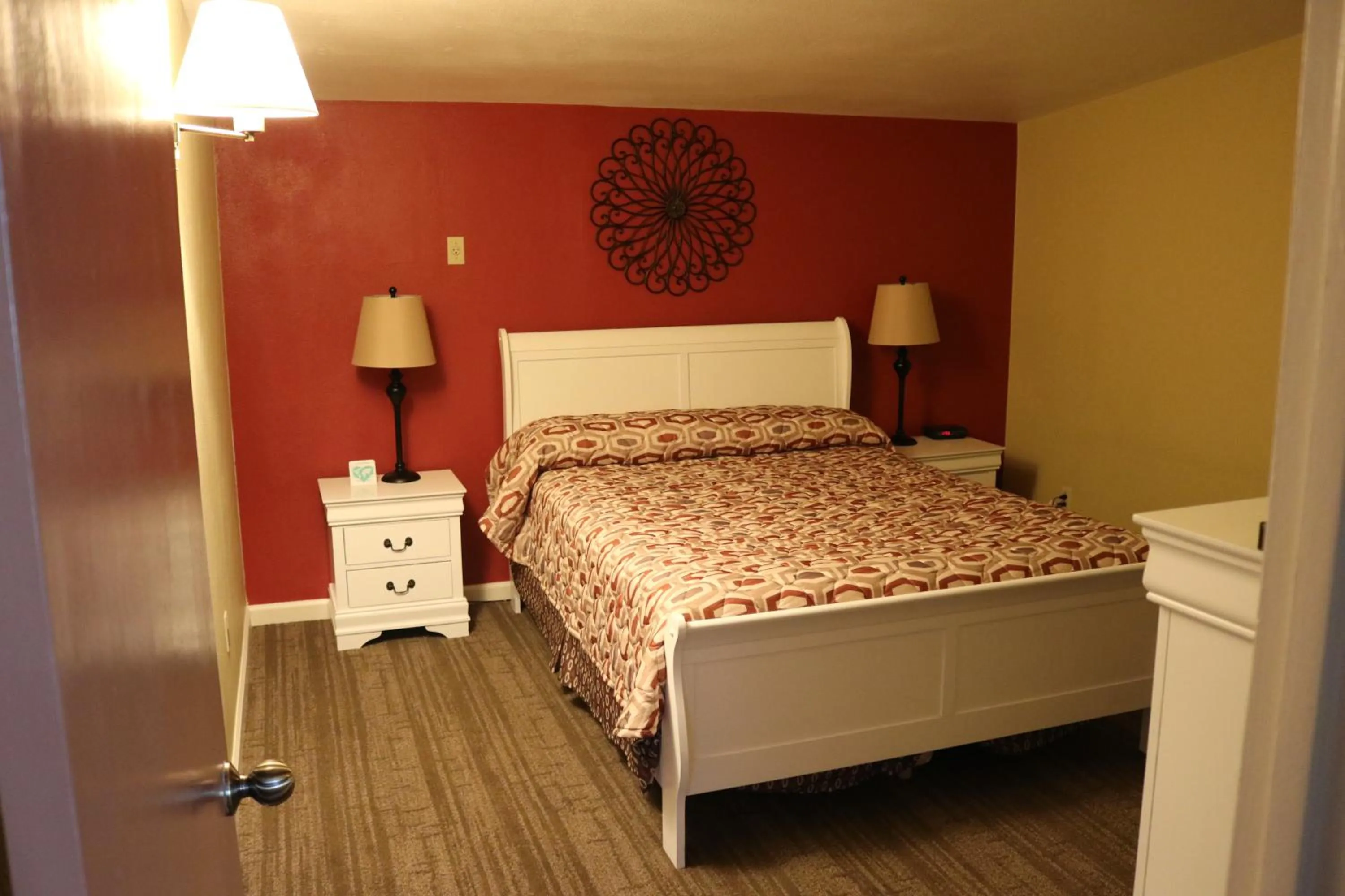 hair dresser, Bed in Lake View Lodge