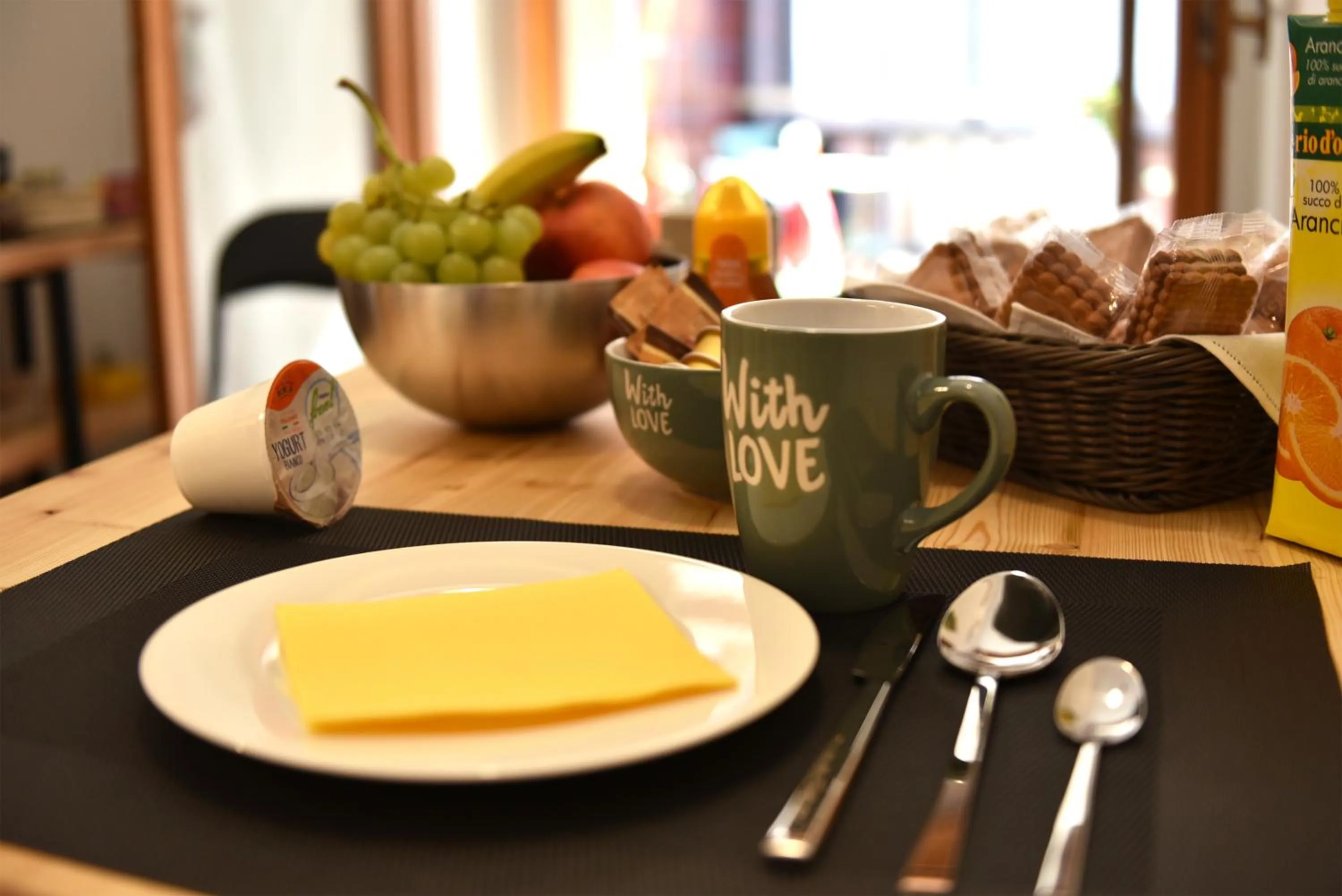 Food and drinks in B&B DEL VIAGGIATORE