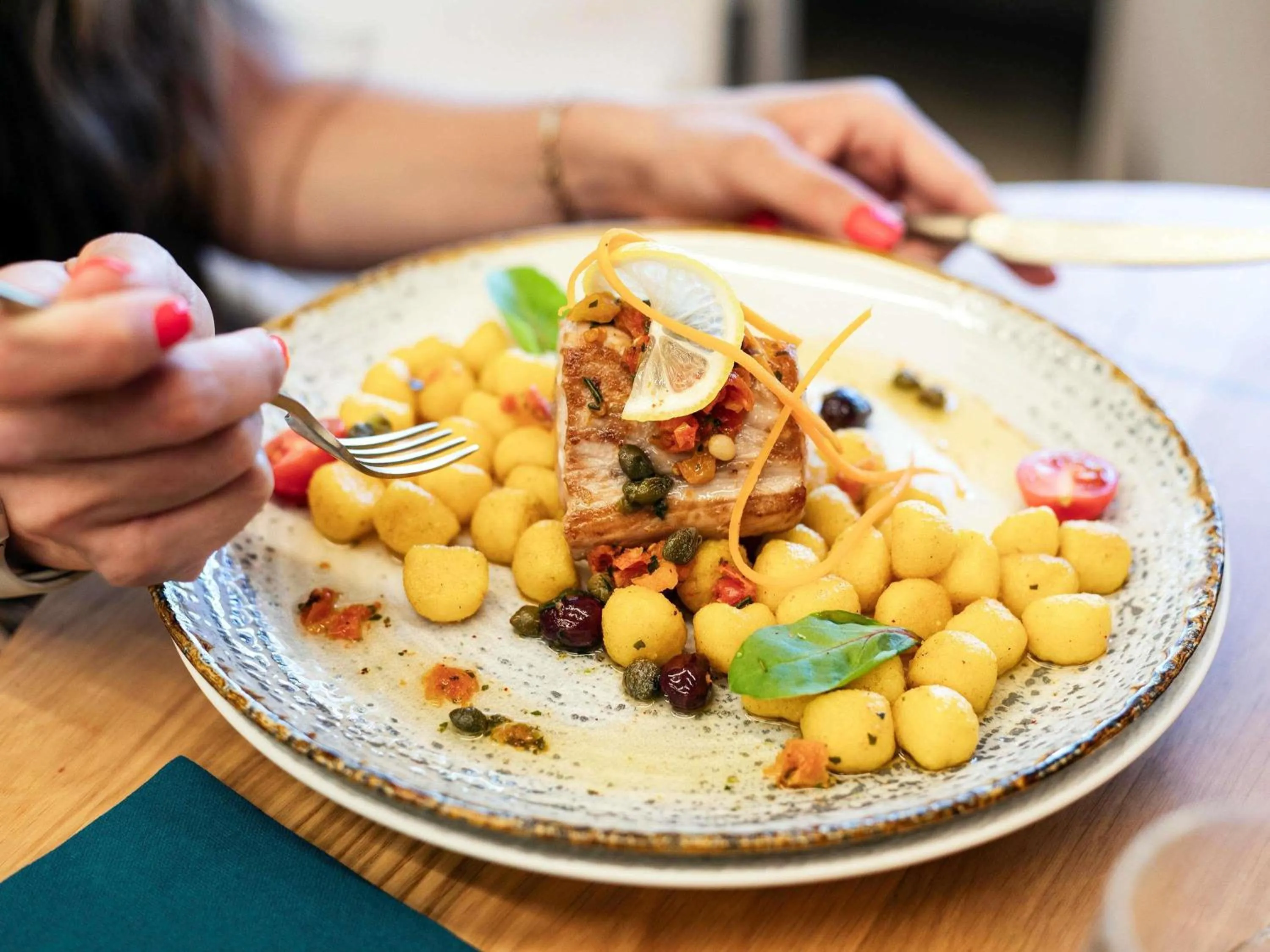 Restaurant/places to eat in Novotel Montpellier