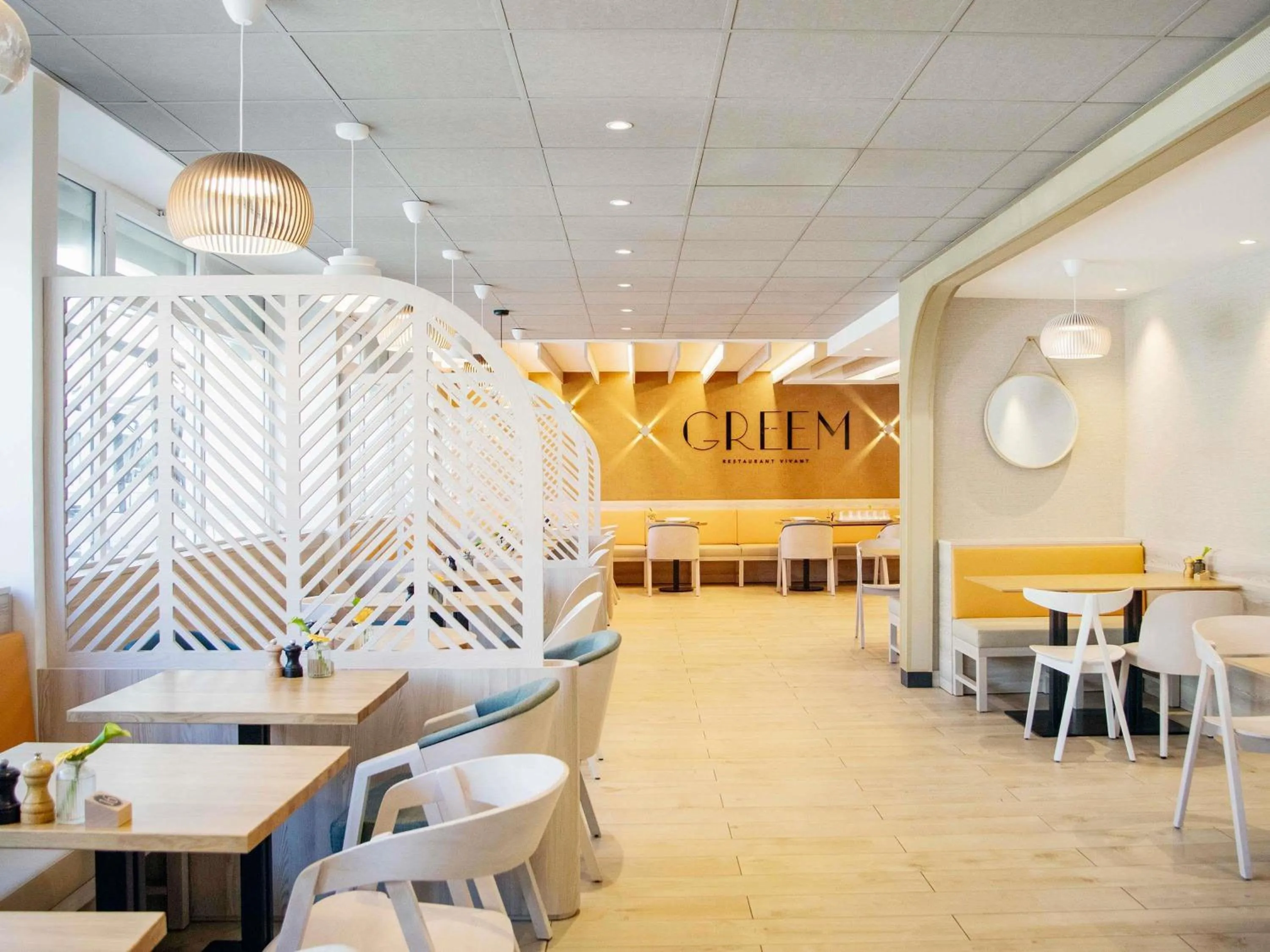 Restaurant/places to eat in Novotel Montpellier