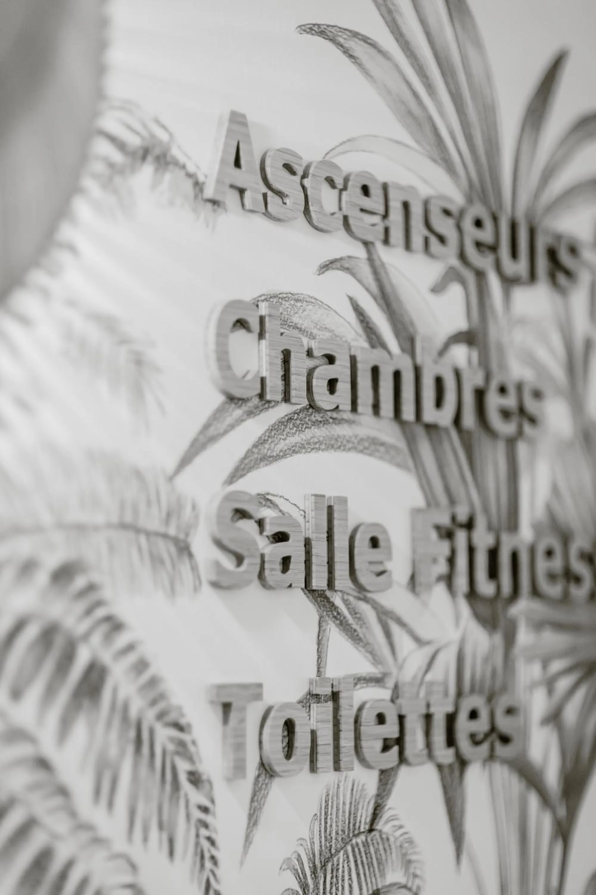 Text overlay in Novotel Montpellier