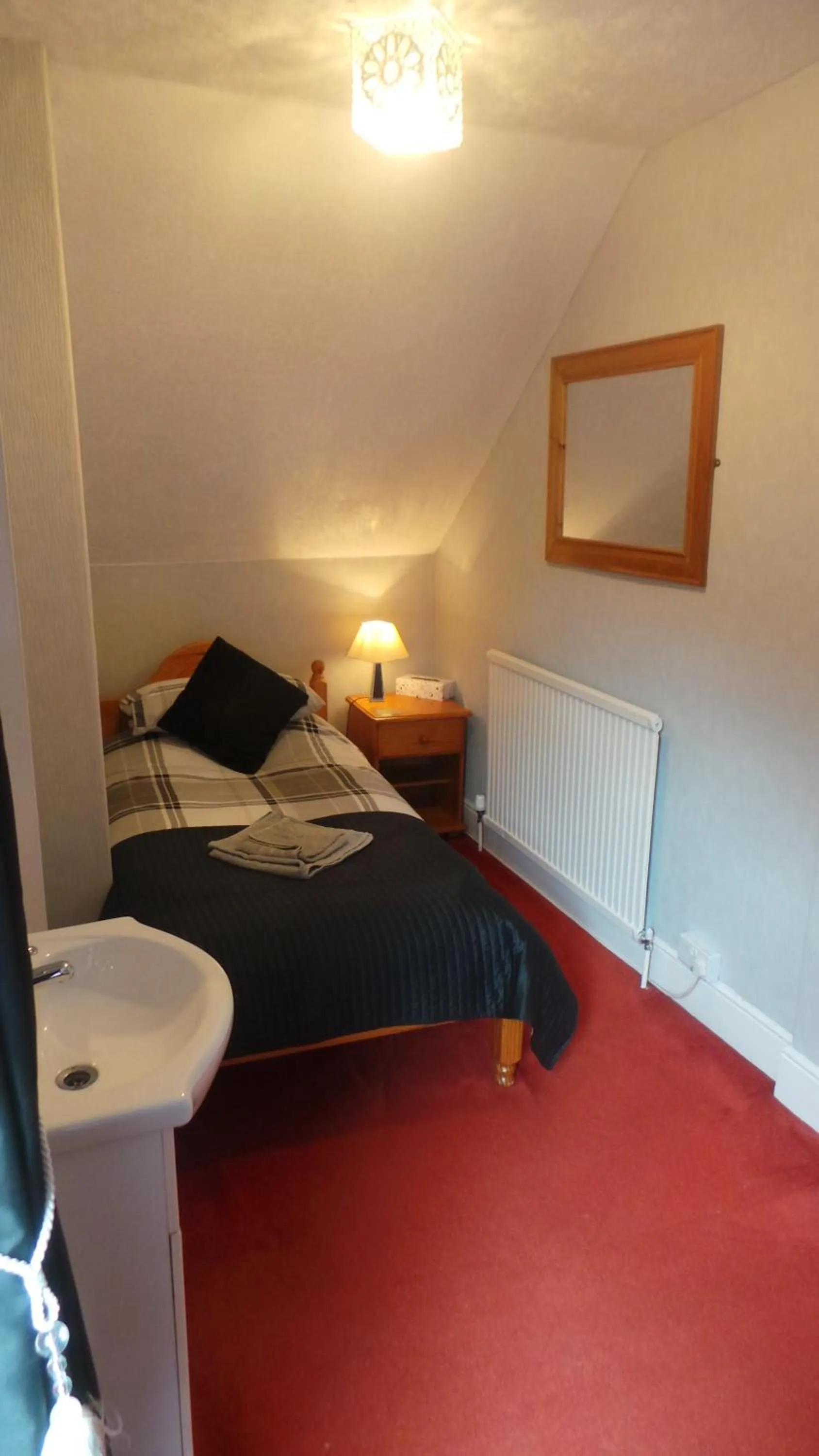 Bedroom, Bed in The Oakcliffe