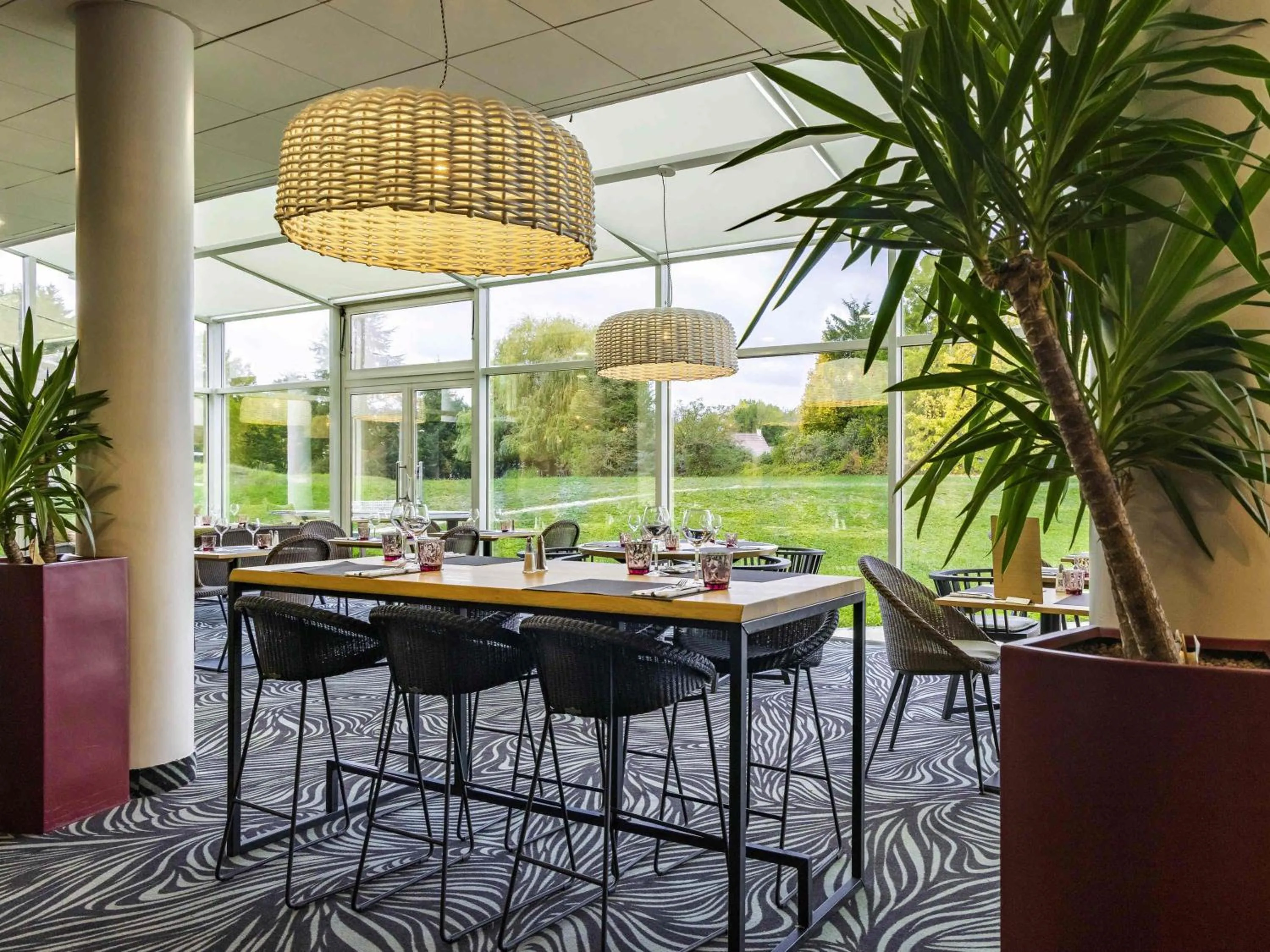 Restaurant/places to eat in Novotel Senart Golf De Greenparc