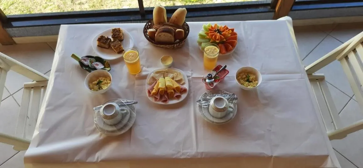 Restaurant/places to eat in Pousada Casa da Praia